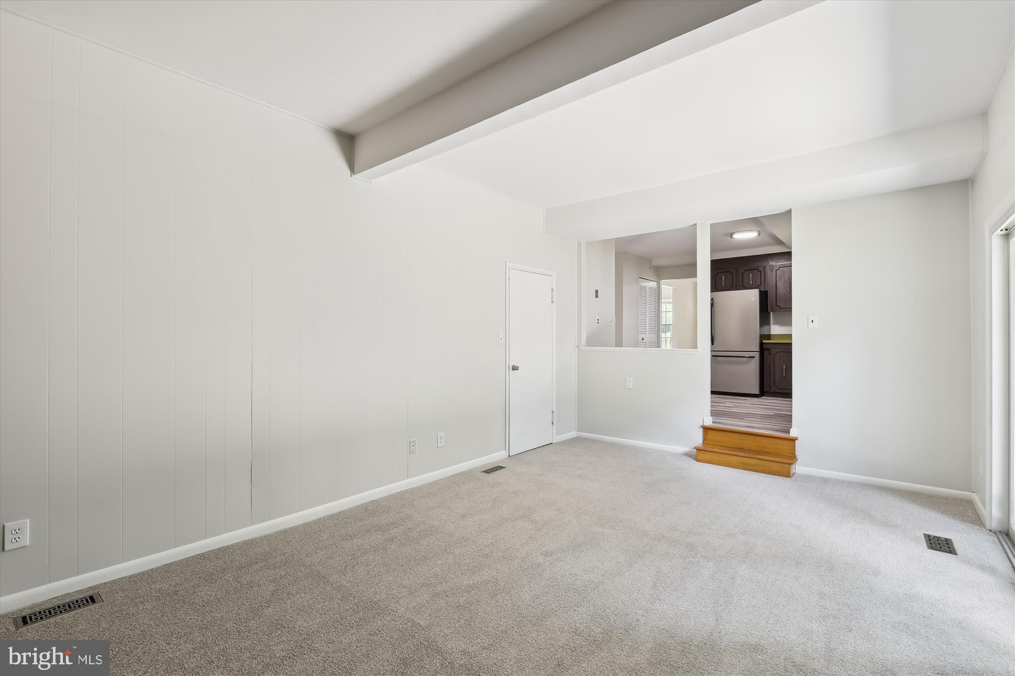 WOODBRIDGE VALLEY - Residential