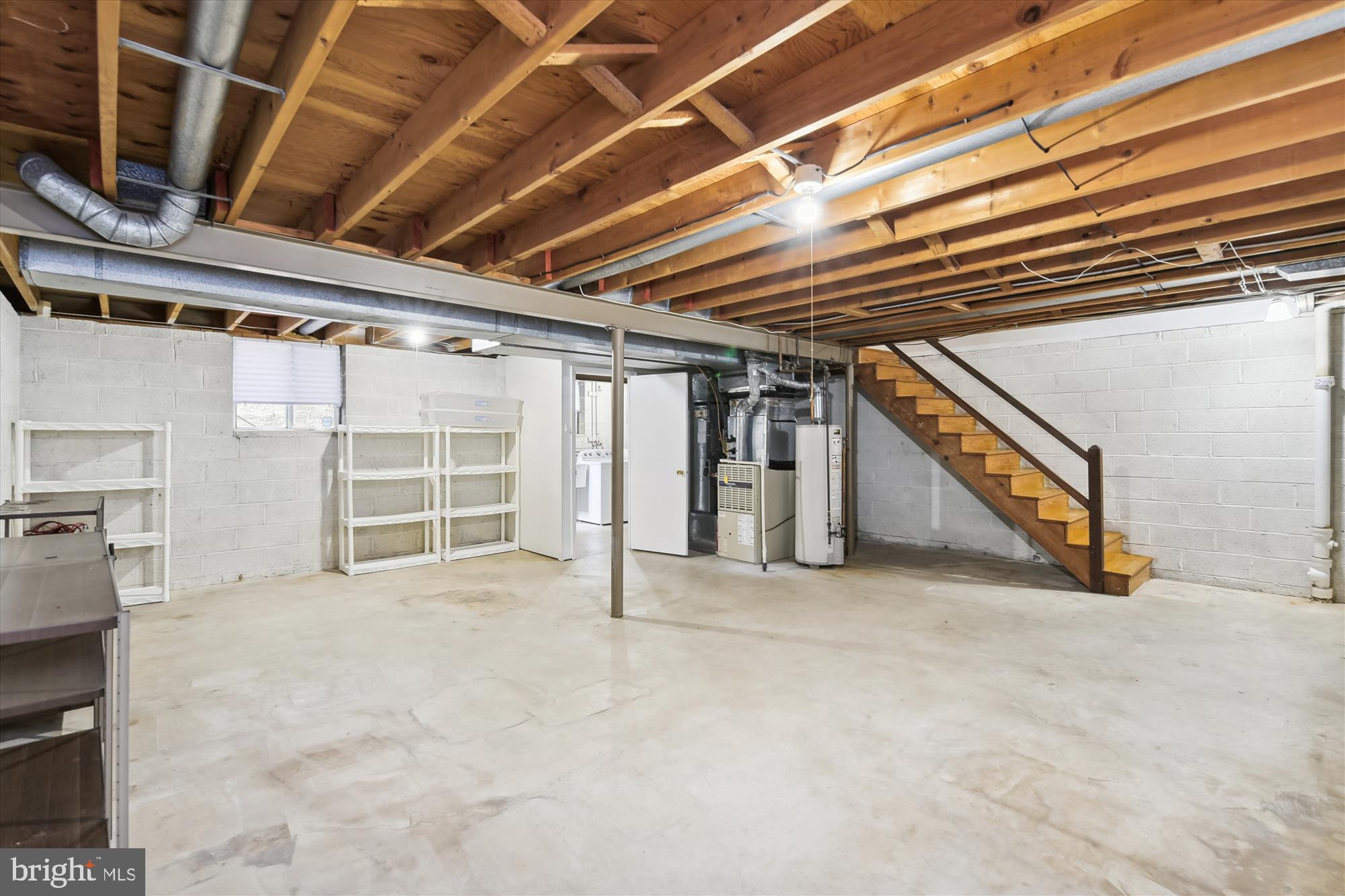 WOODBRIDGE VALLEY - Residential