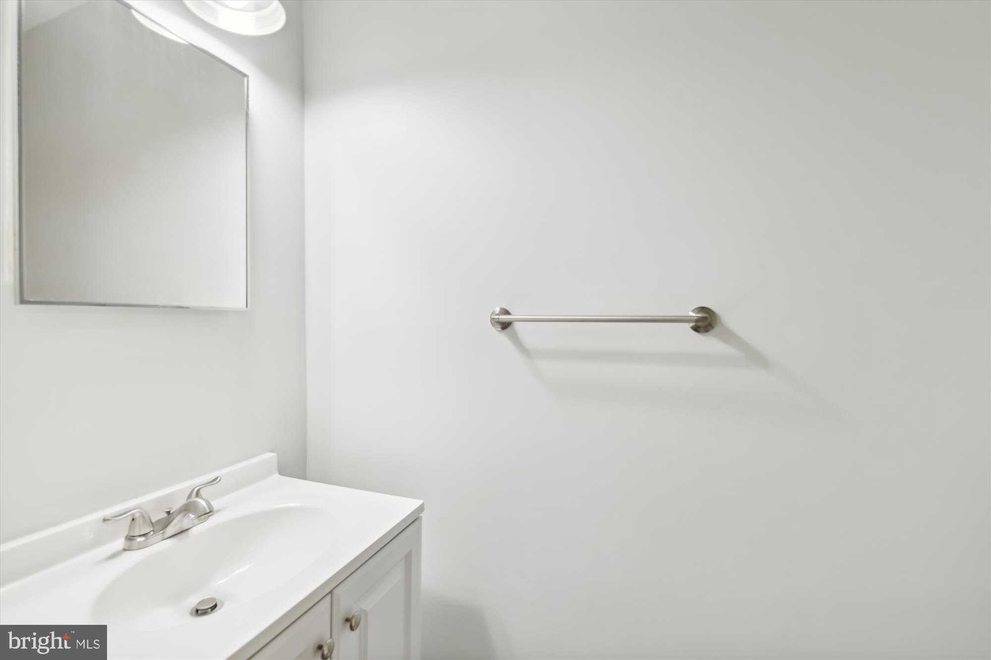 WOODBRIDGE VALLEY - Residential