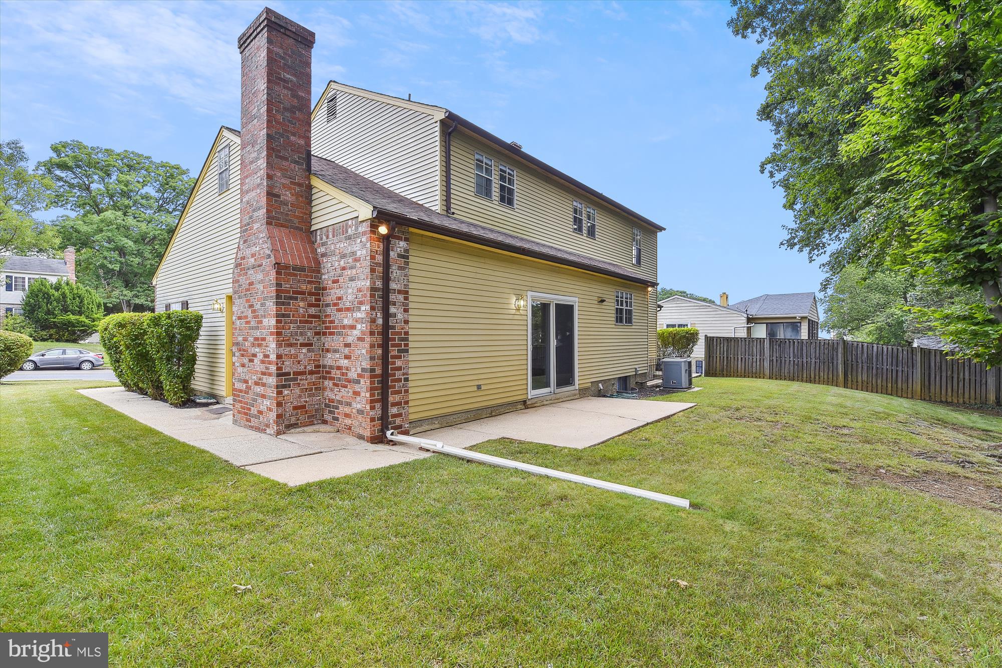 WOODBRIDGE VALLEY - Residential