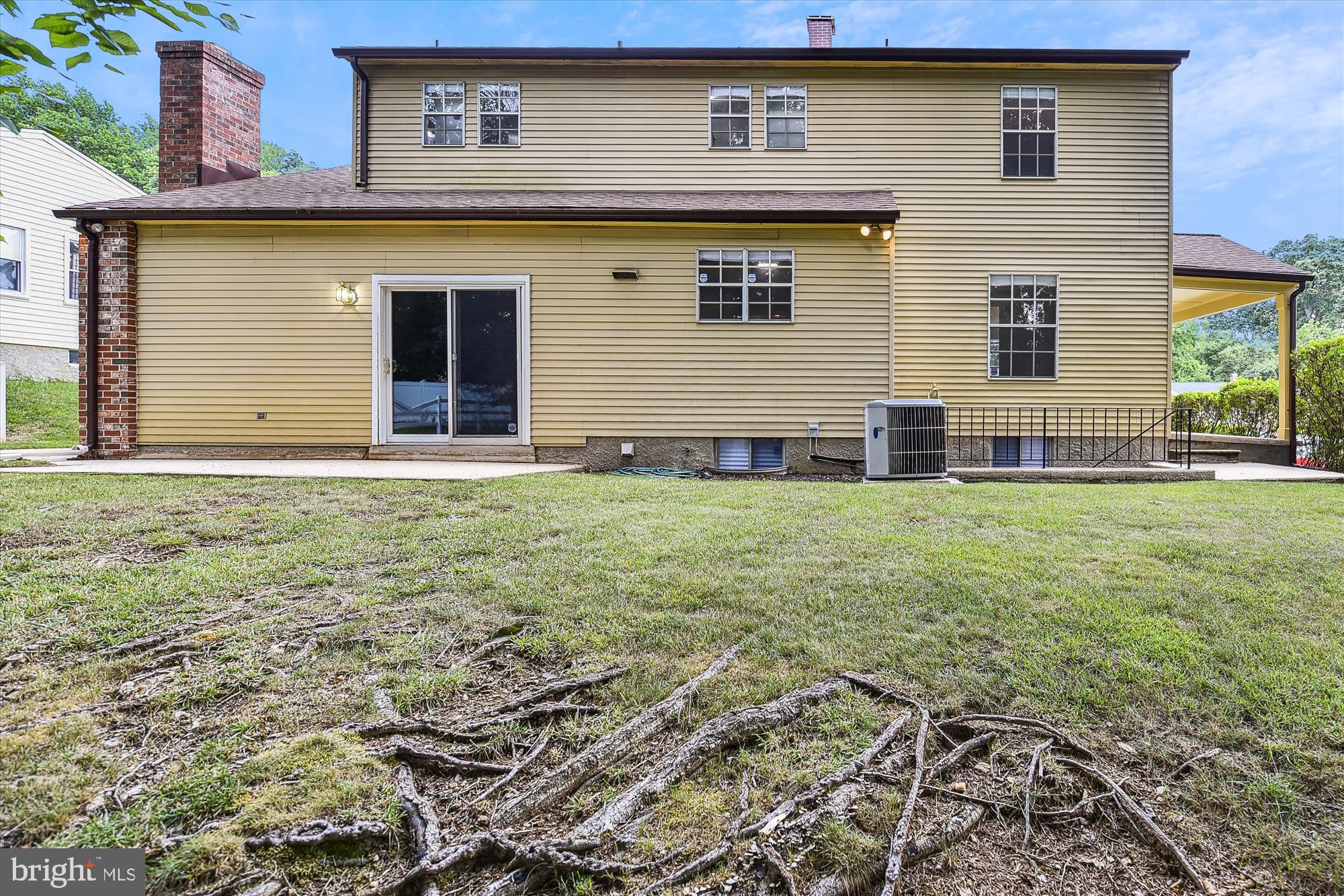 WOODBRIDGE VALLEY - Residential