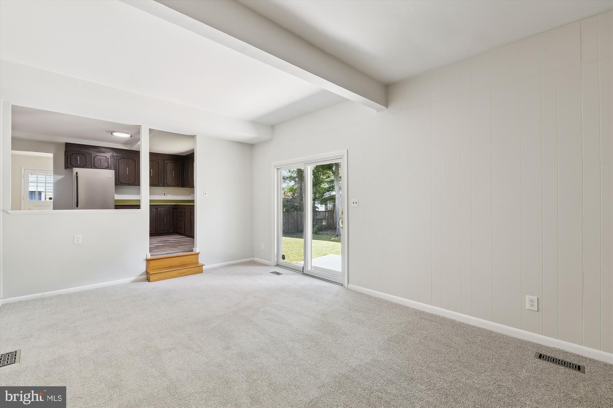 WOODBRIDGE VALLEY - Residential