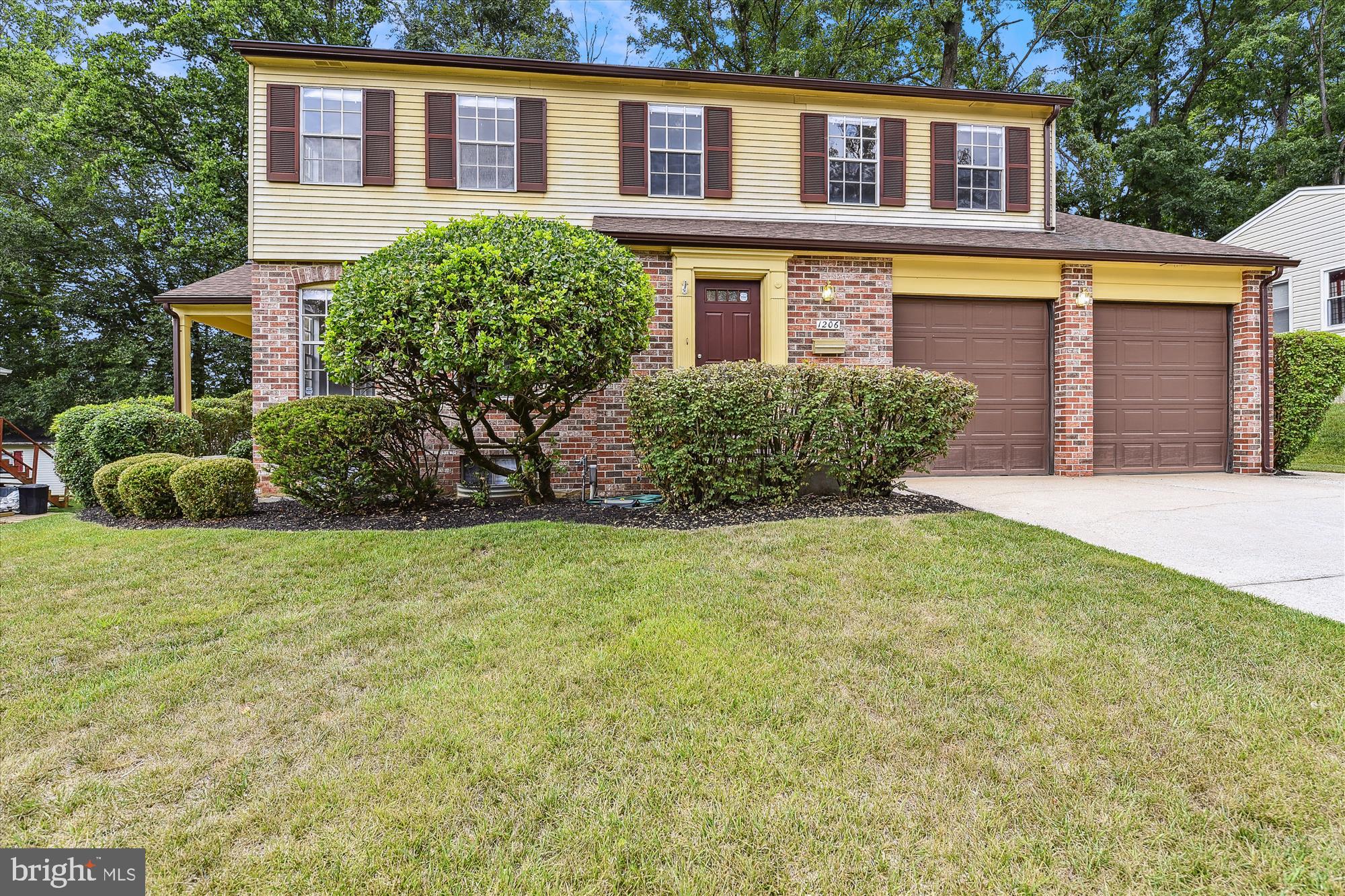 WOODBRIDGE VALLEY - Residential