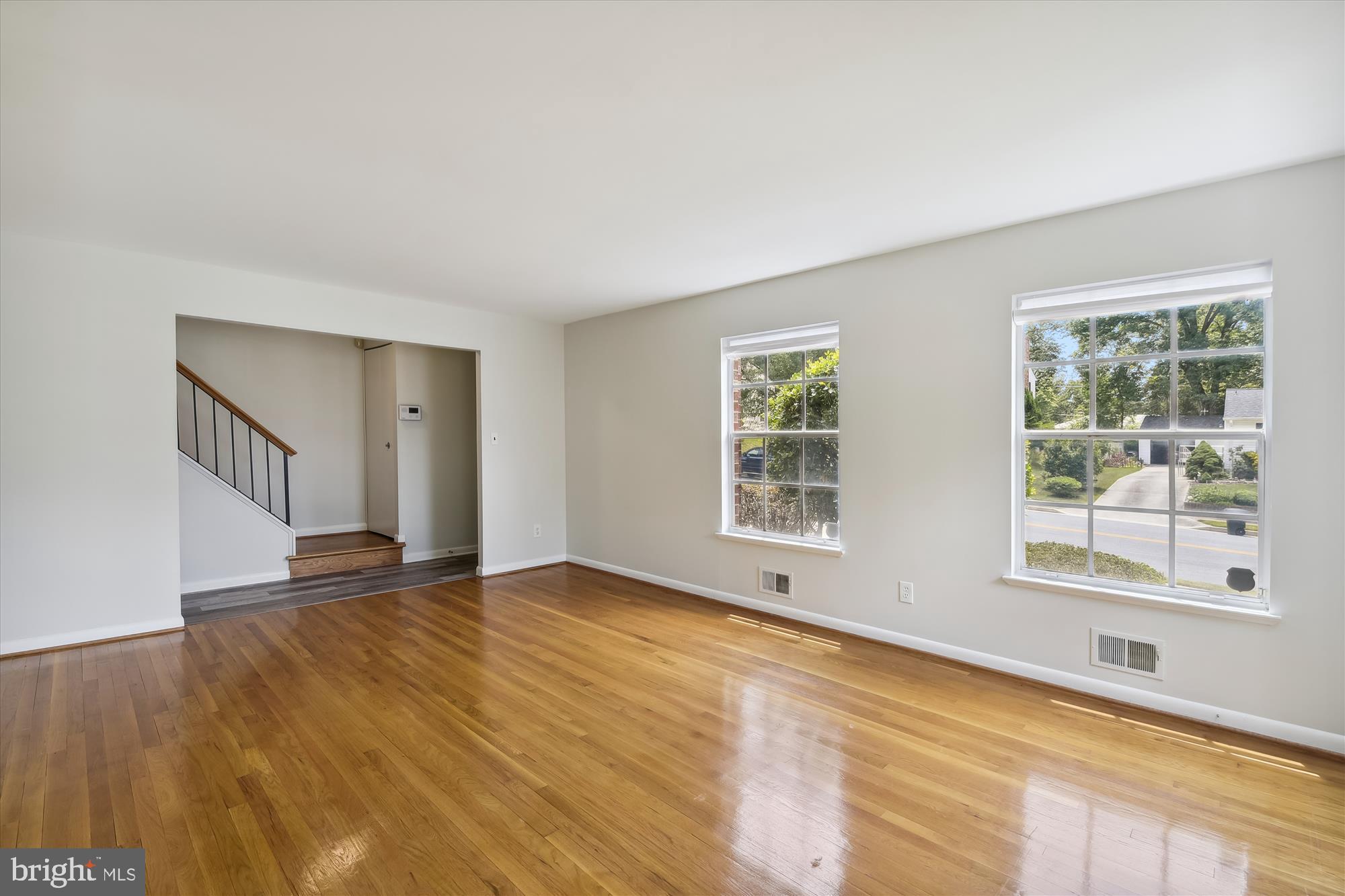 WOODBRIDGE VALLEY - Residential