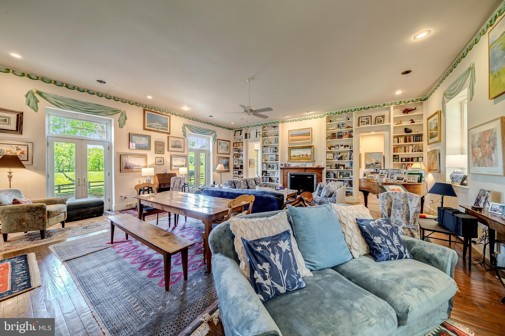 THE PLAINS - Residential