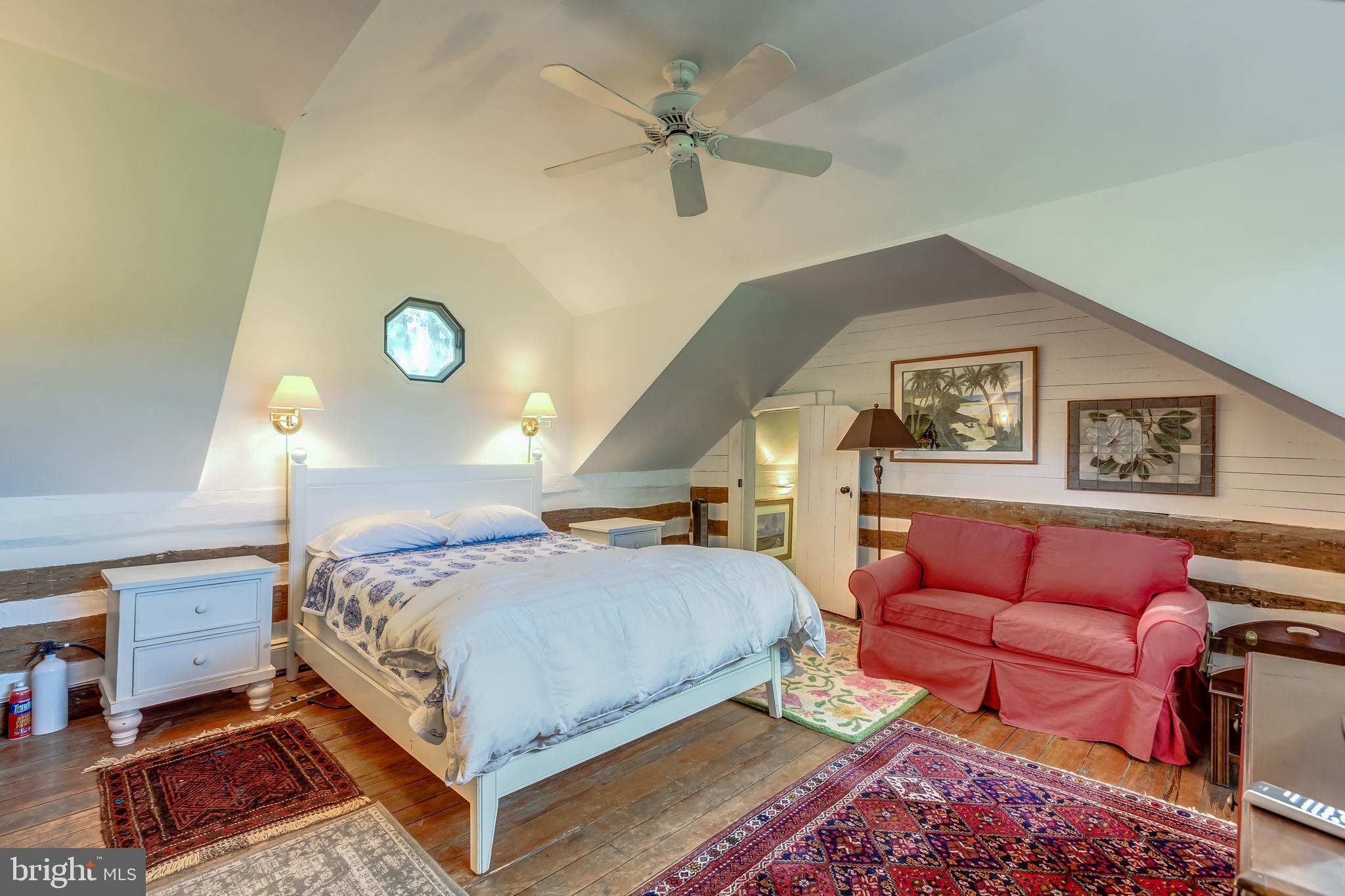 THE PLAINS - Residential