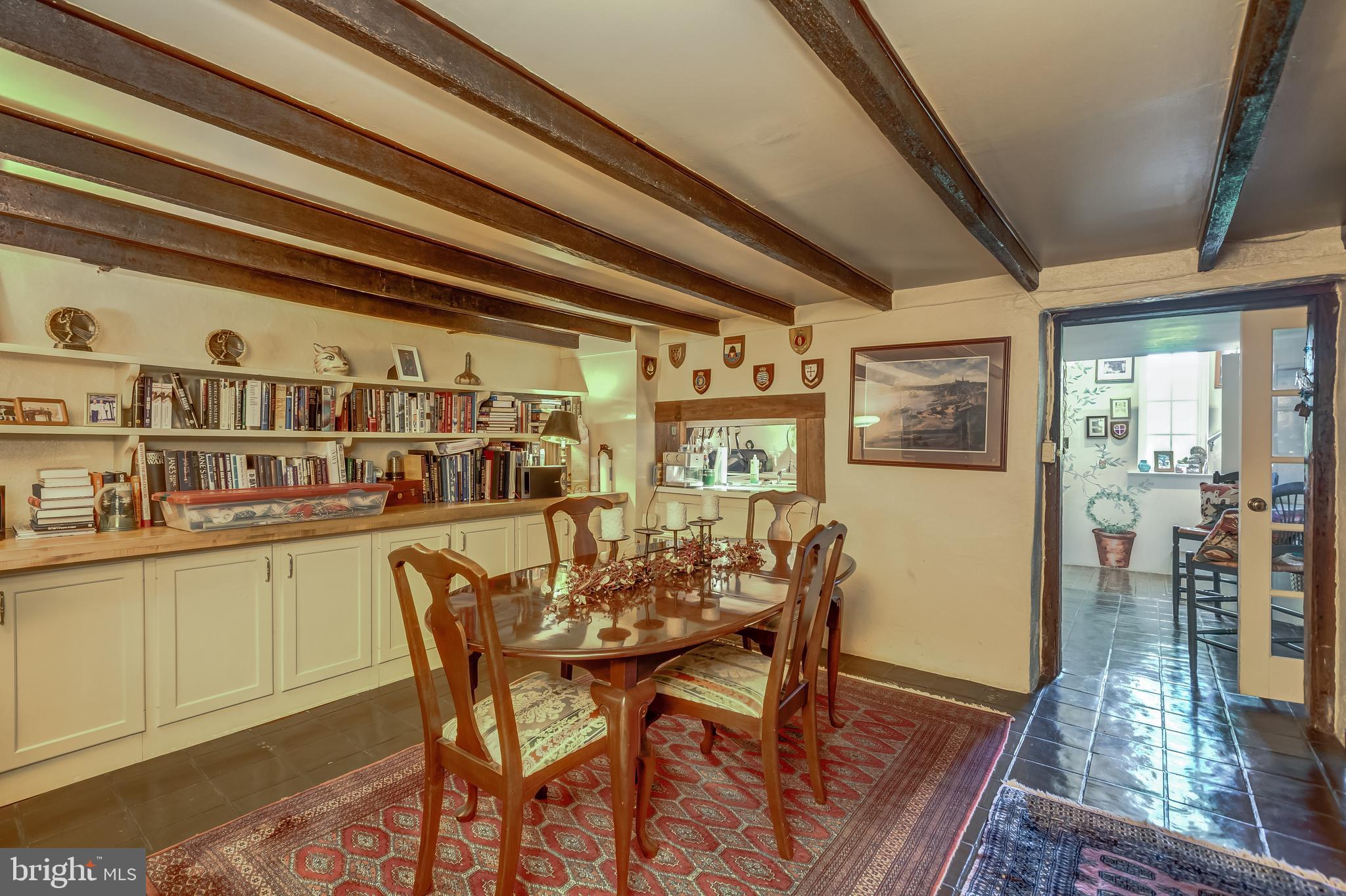 THE PLAINS - Residential