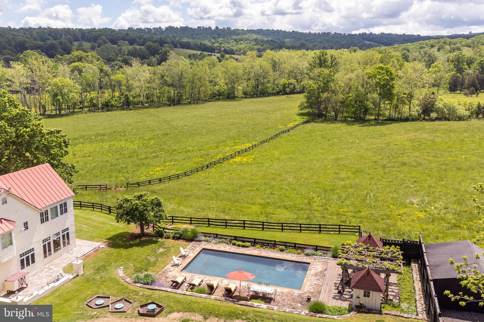 THE PLAINS - Residential