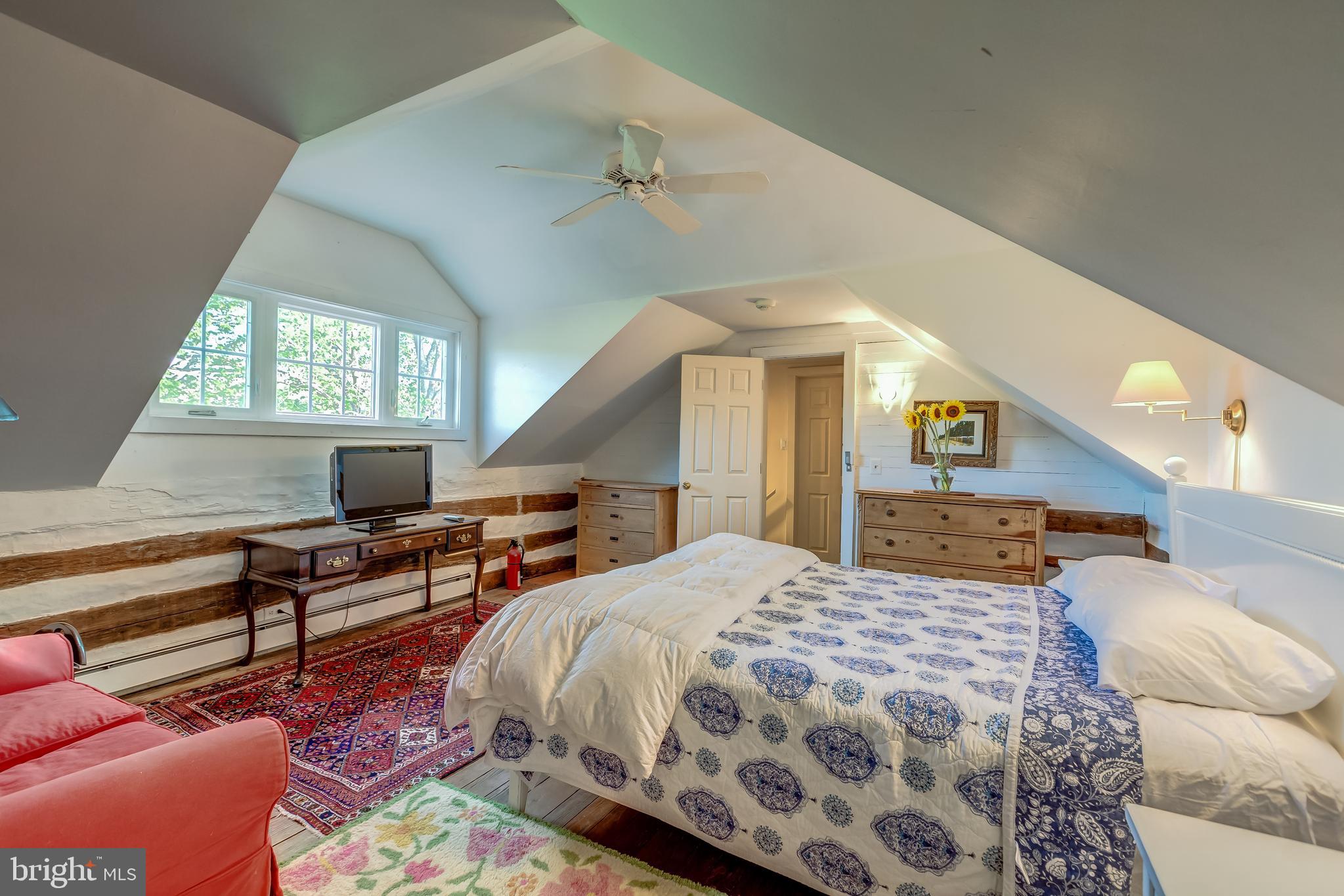 THE PLAINS - Residential