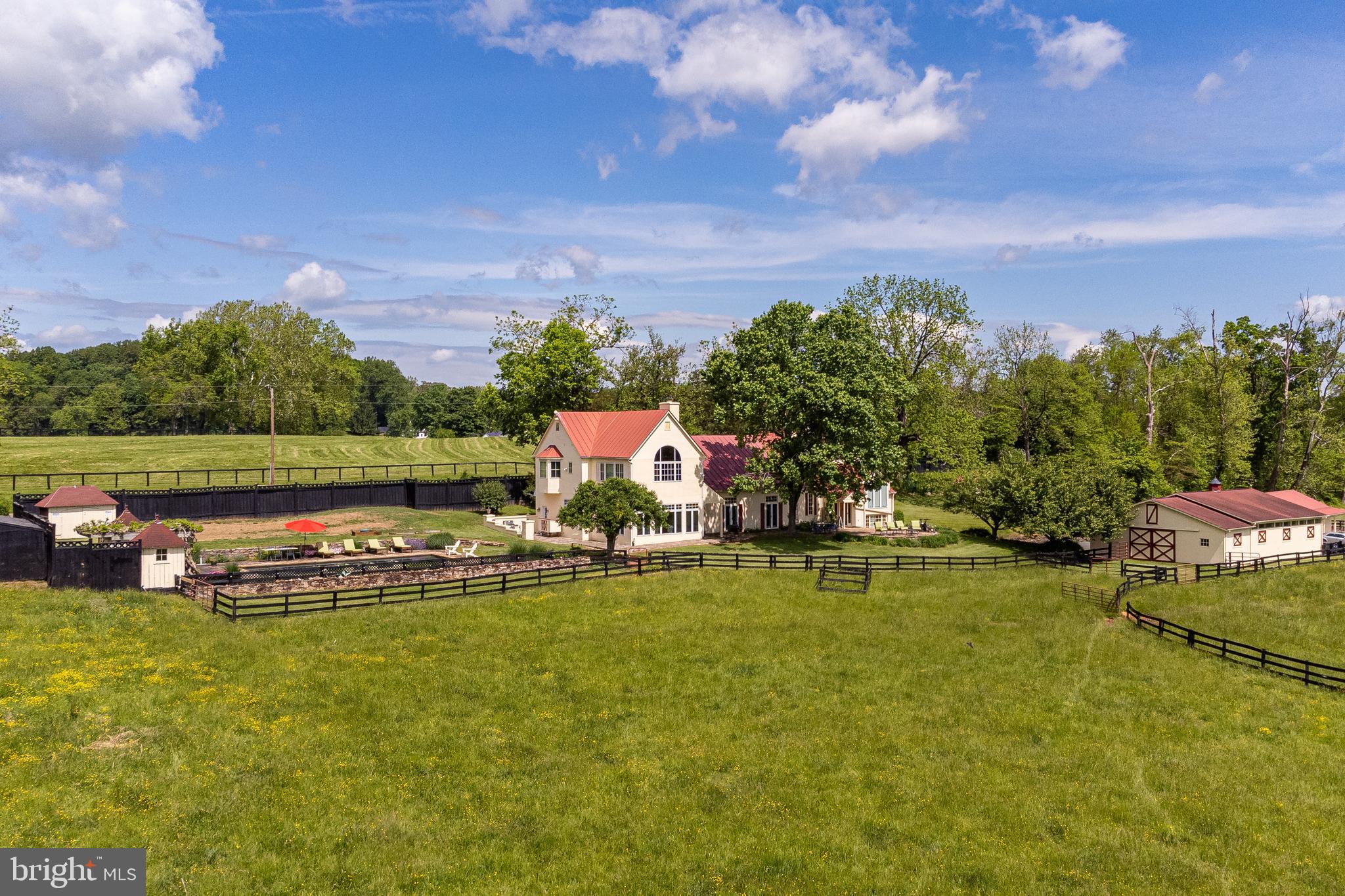 THE PLAINS - Residential