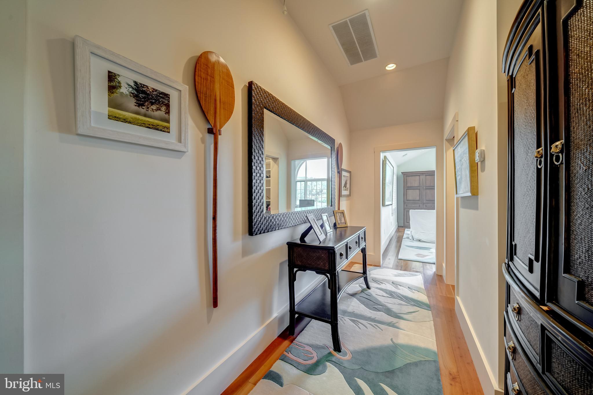 THE PLAINS - Residential