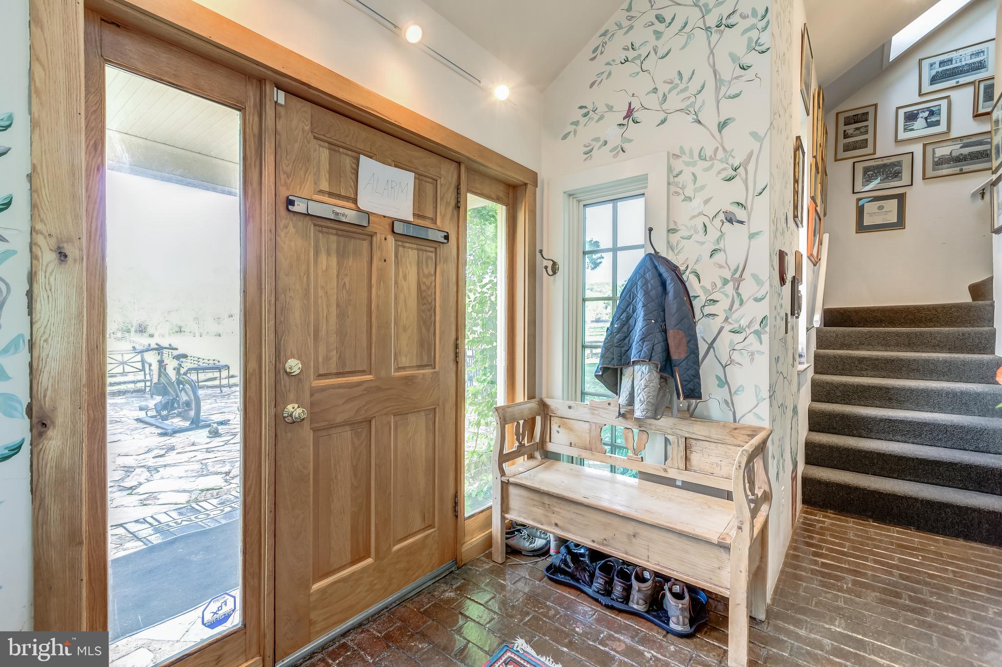 THE PLAINS - Residential