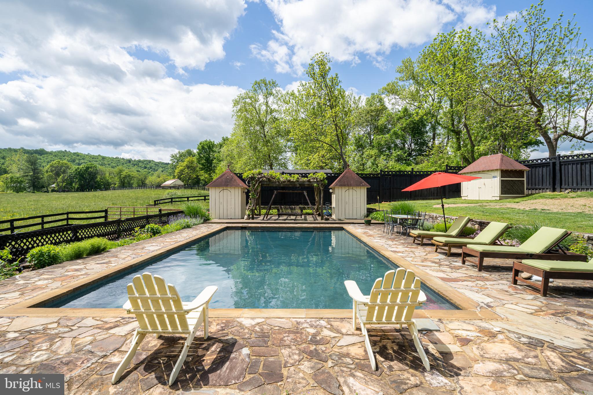 THE PLAINS - Residential