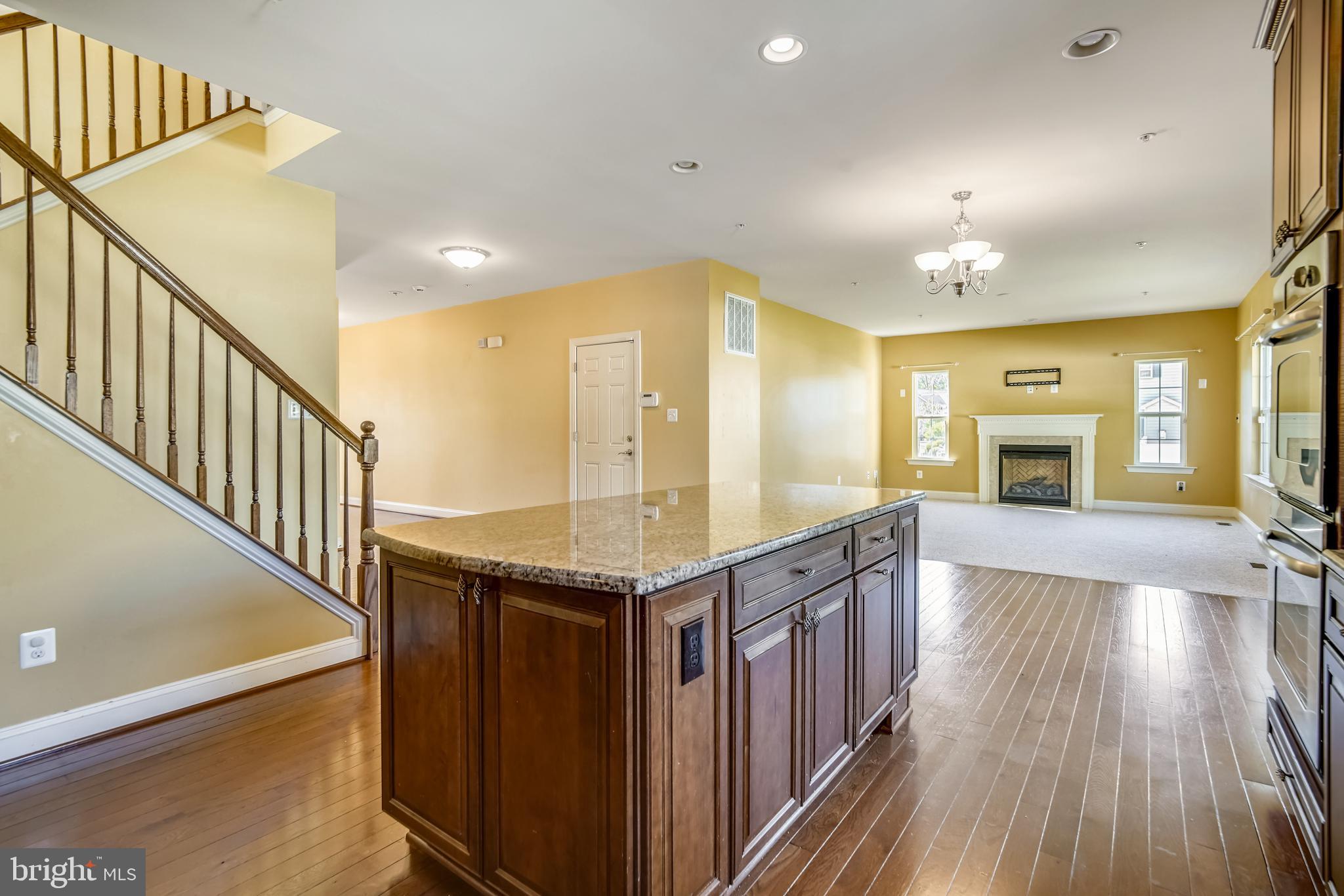 NORTH POINTE - Residential