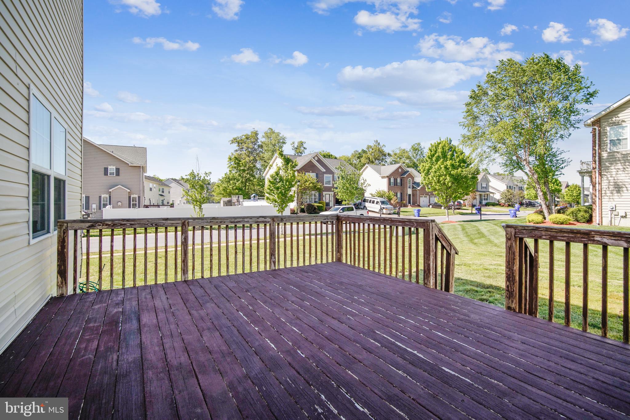 NORTH POINTE - Residential