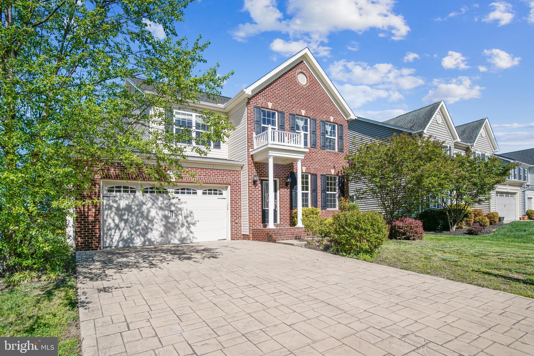 NORTH POINTE - Residential