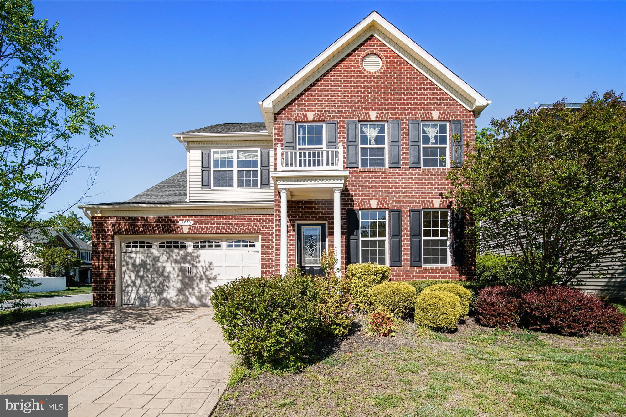 NORTH POINTE - Residential