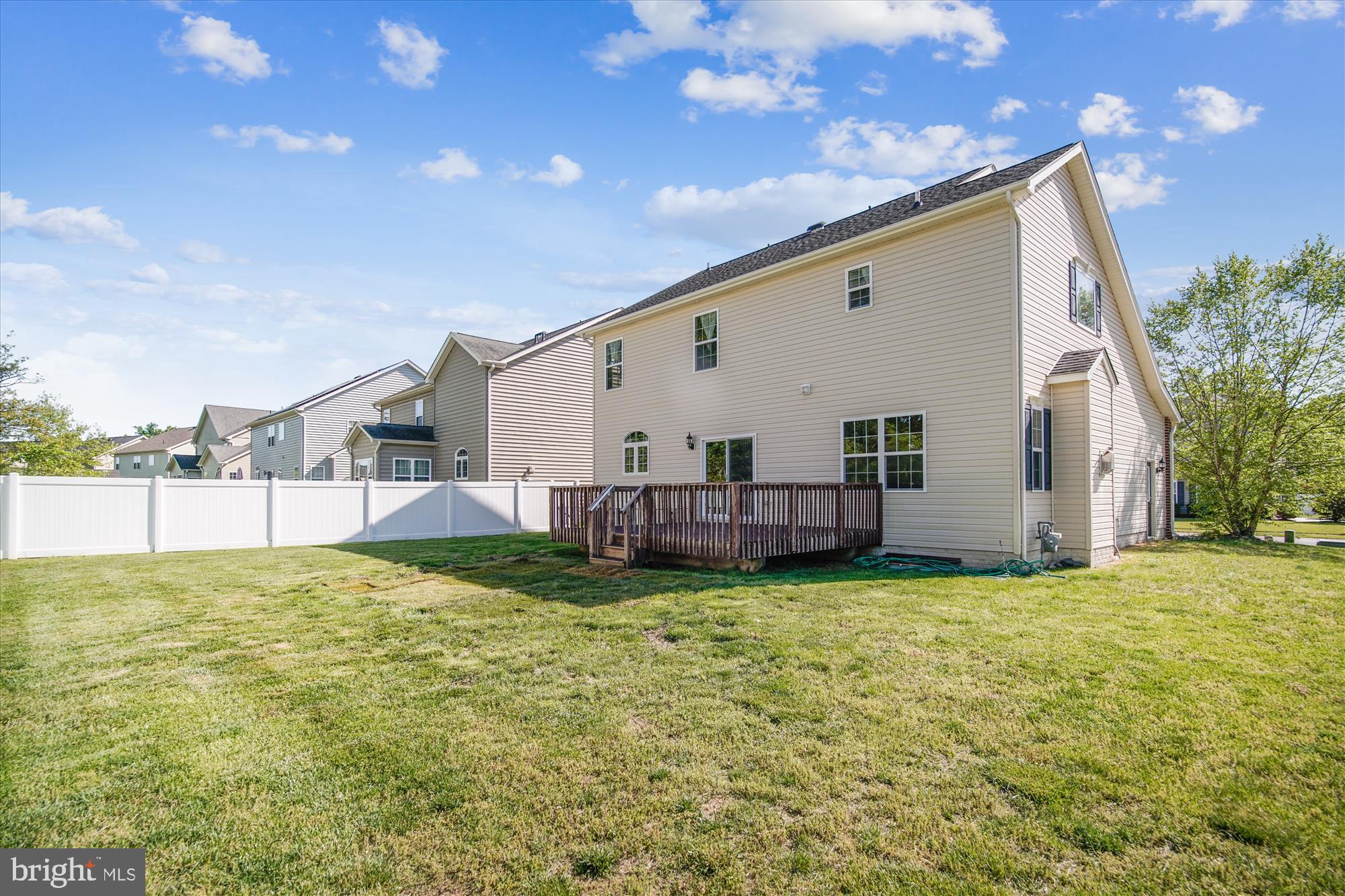 NORTH POINTE - Residential