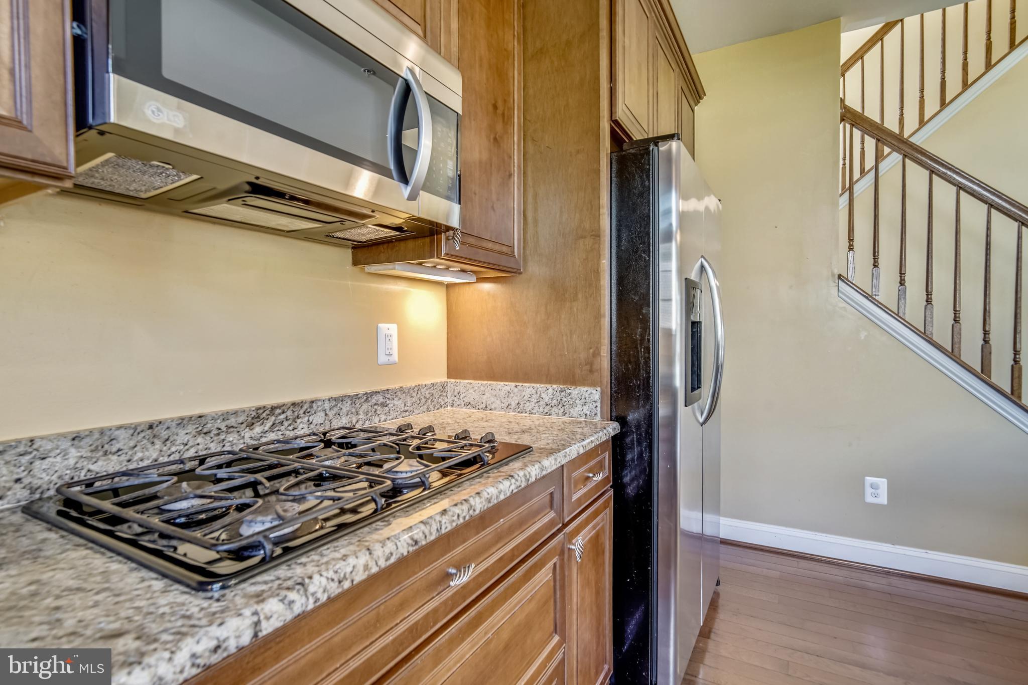 NORTH POINTE - Residential