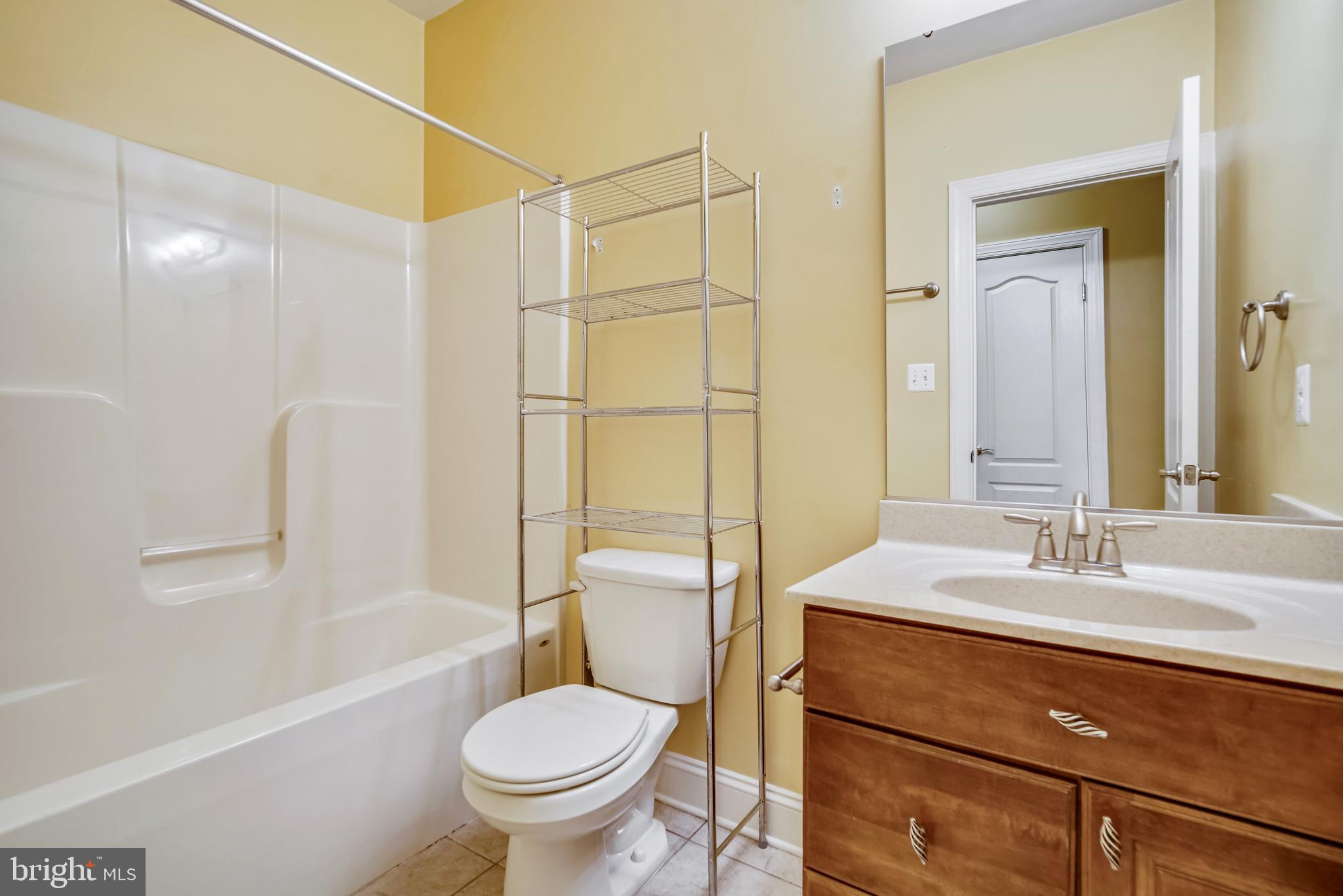 NORTH POINTE - Residential