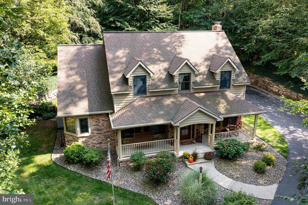 Photo of 1725 Kleinfeltersville Road, Stevens, PA 17578 (MLS # PALA2040640)