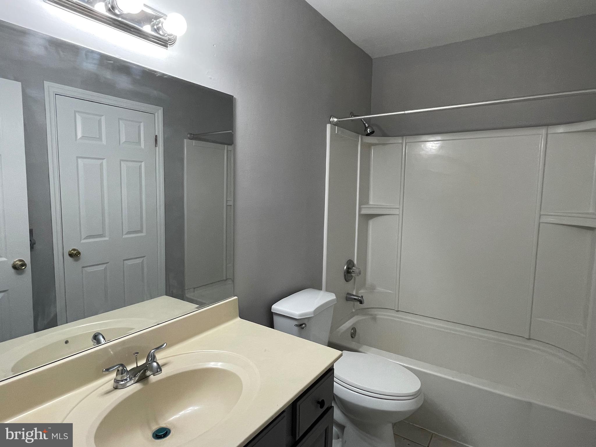 GREEN MEADOWS - Residential