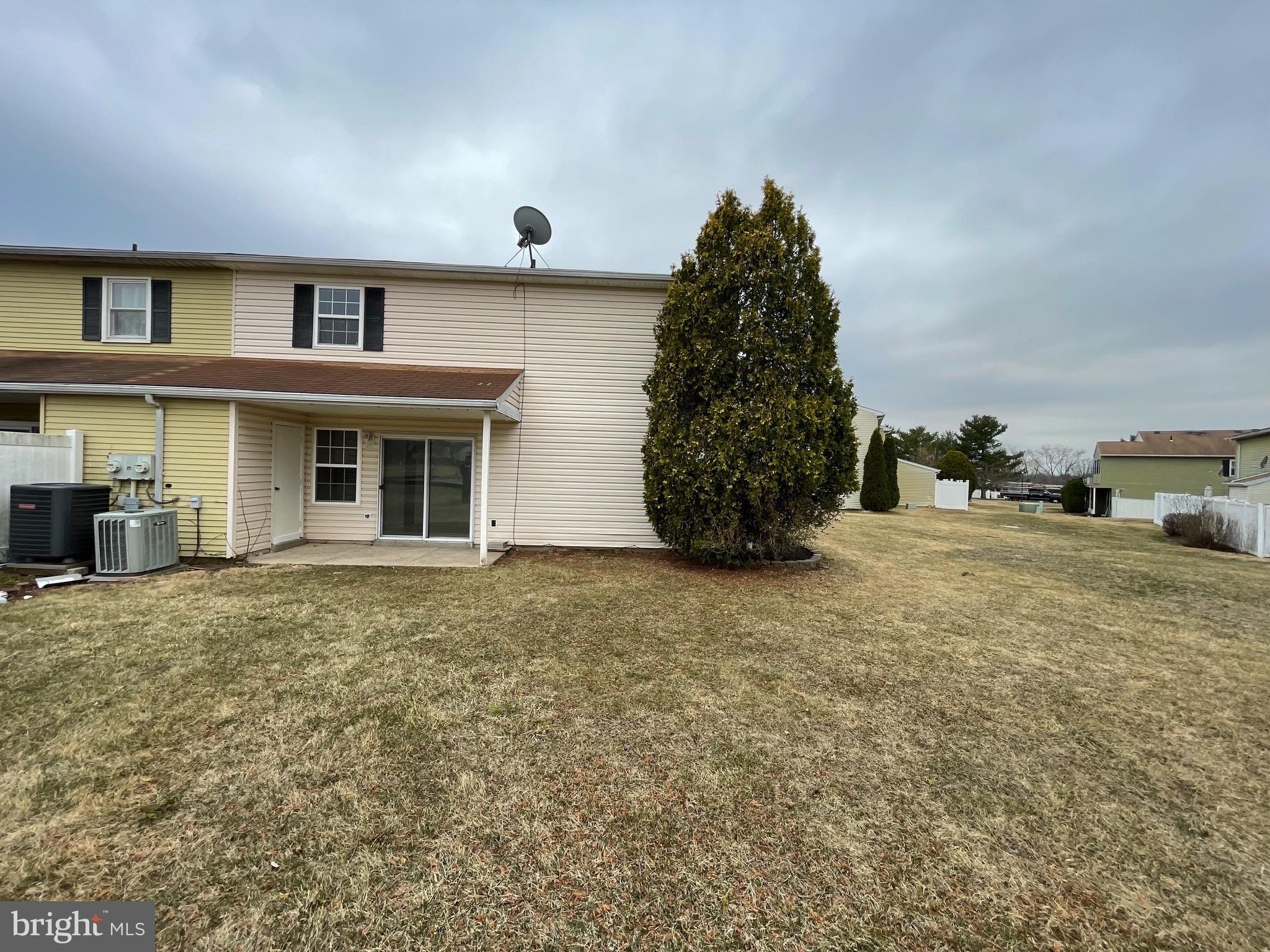 GREEN MEADOWS - Residential