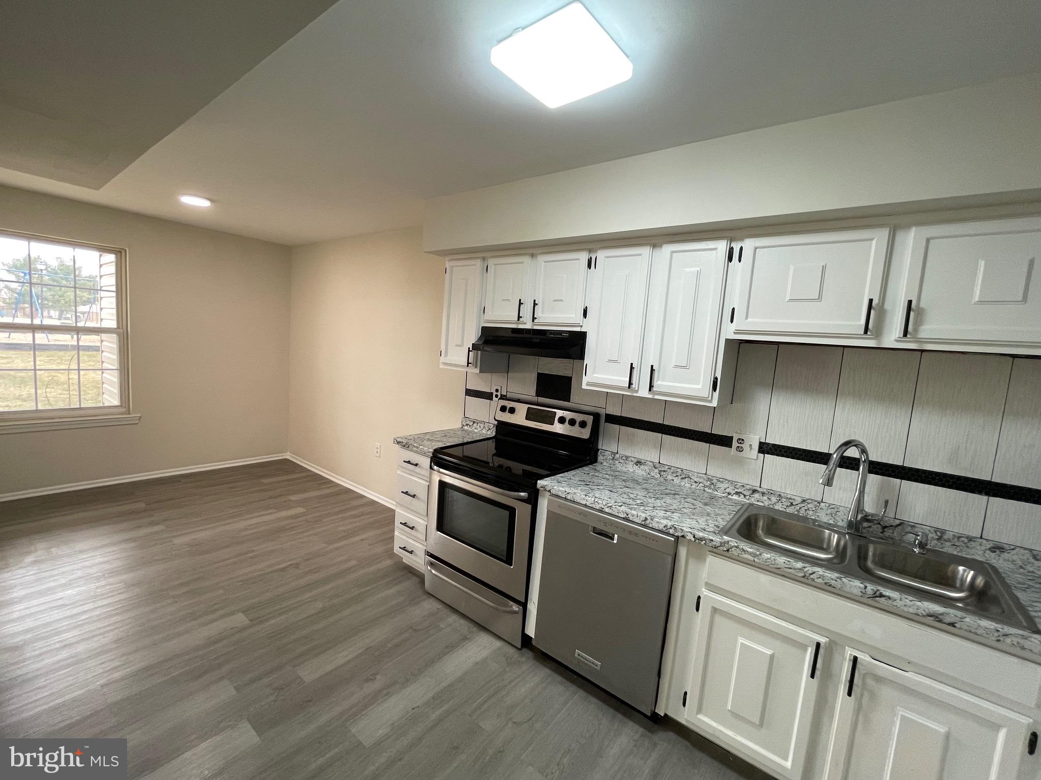 GREEN MEADOWS - Residential