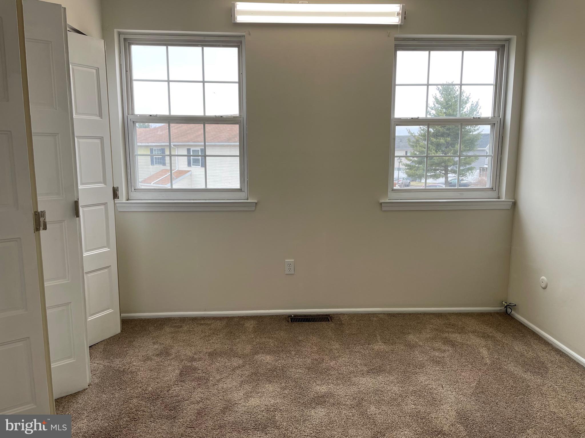 GREEN MEADOWS - Residential