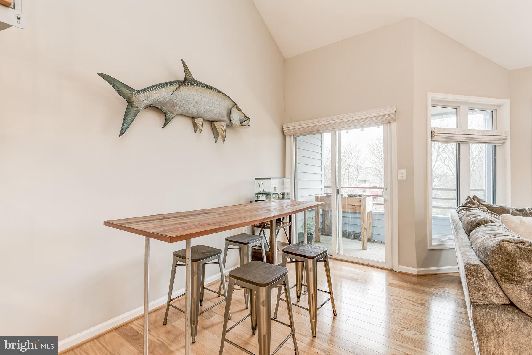 LAKE HERON CONDO - Residential