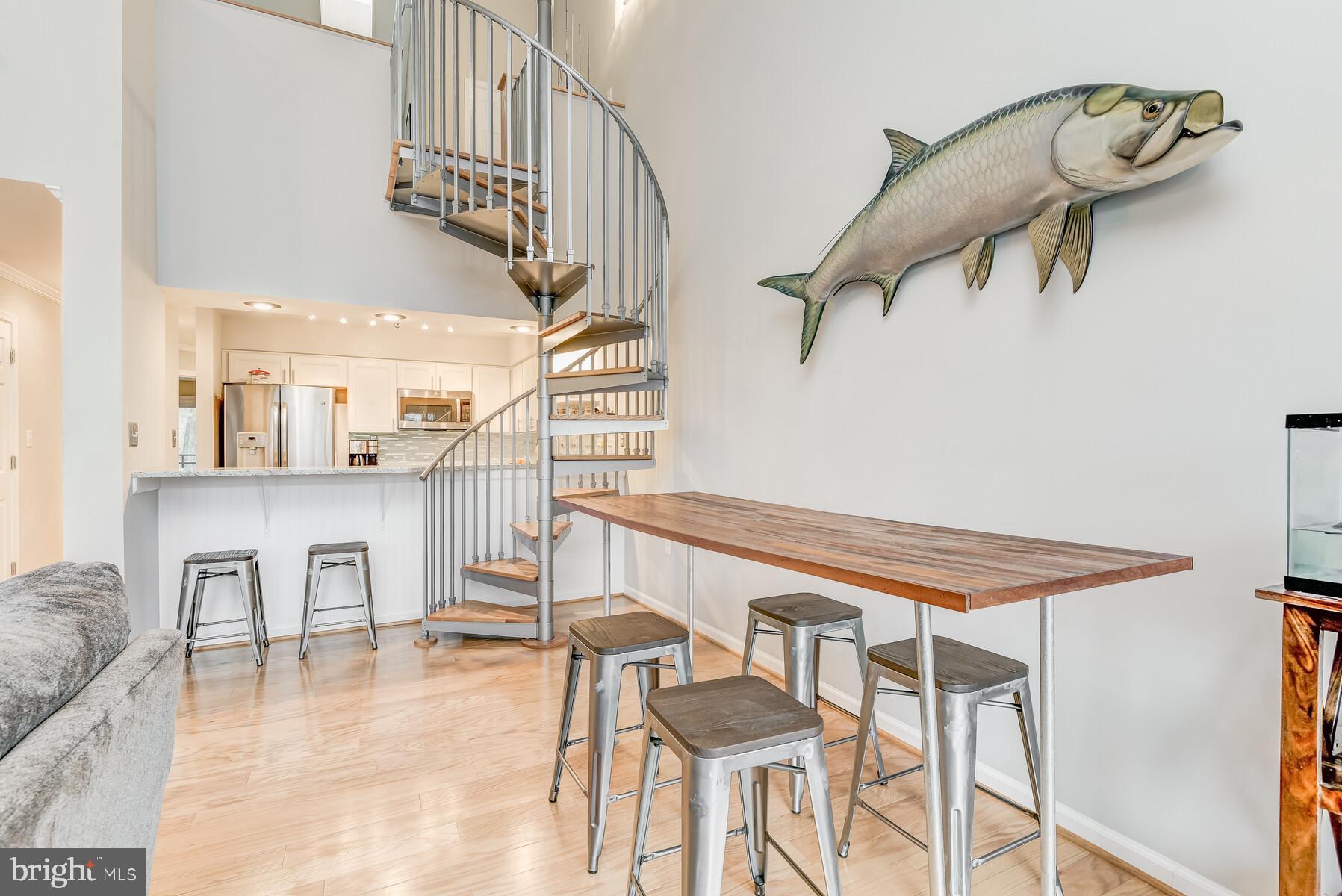 LAKE HERON CONDO - Residential