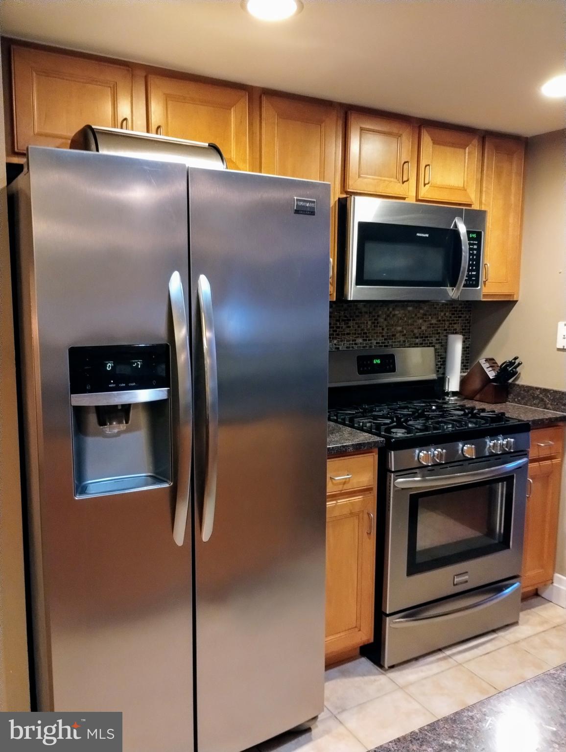 DOWNTOWN - Residential Lease