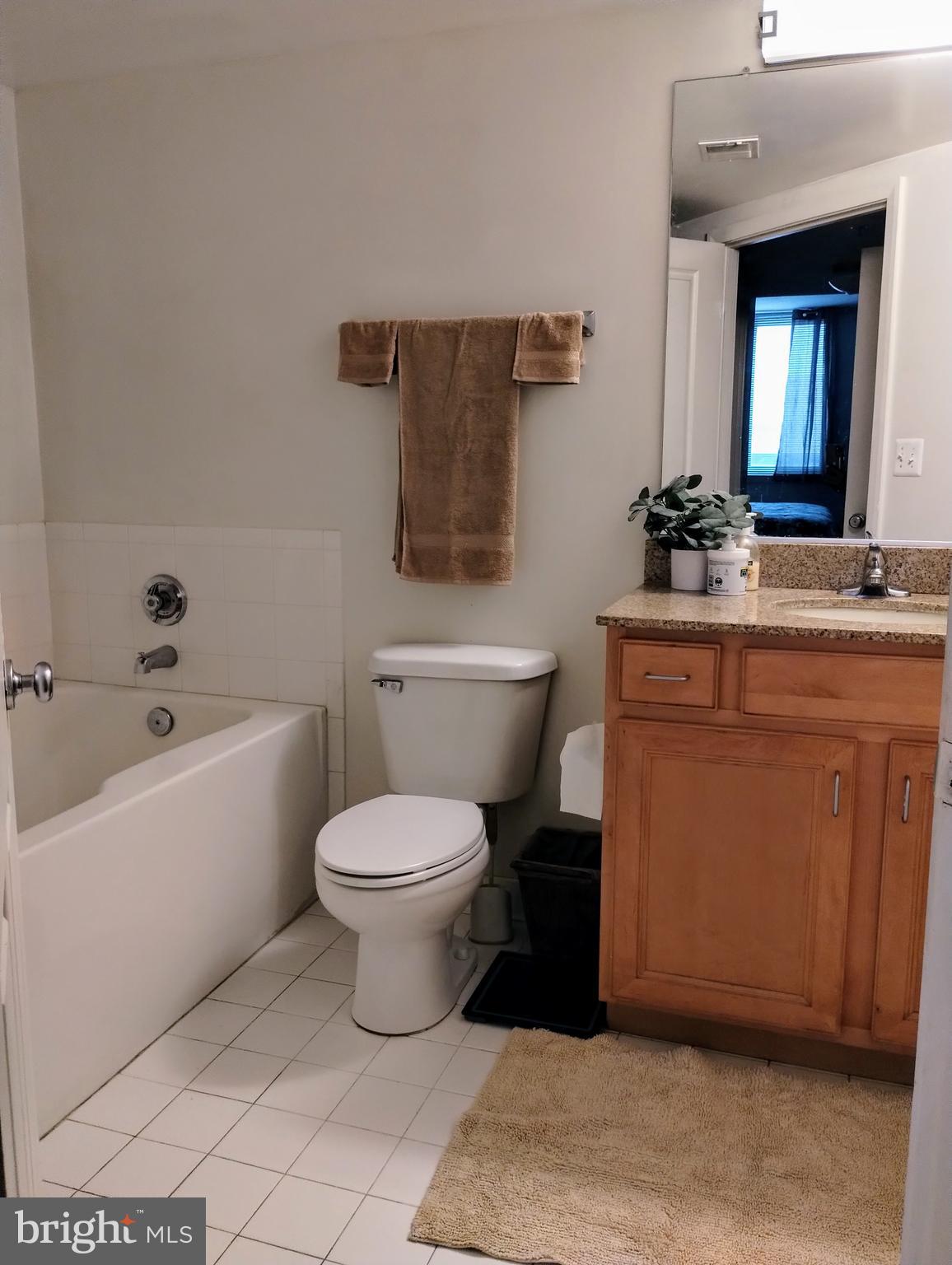 DOWNTOWN - Residential Lease