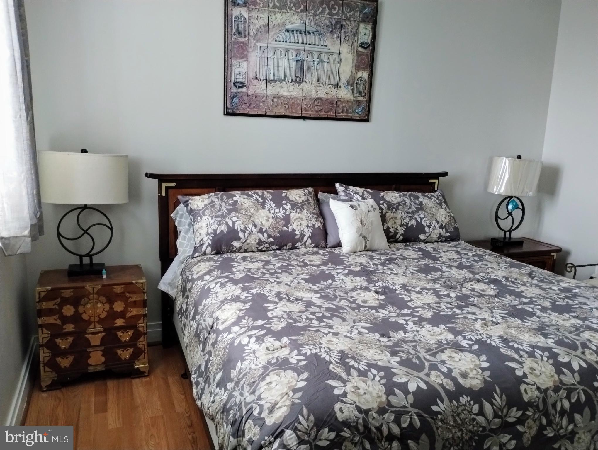 DOWNTOWN - Residential Lease