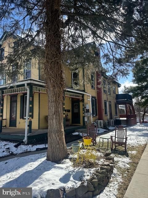 Multifamily For Sale - 462 Maple Street<br/> ANNVILLE, PA 17003