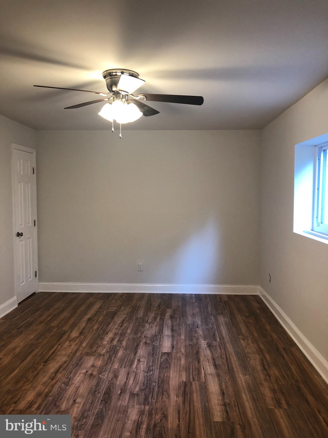 Welcome home to this 1 bedroom 1 bath unit in the northeast section. Located in the Bentley Square Condominium complex the property was recently renovated. The property features central air heating/cooling, laminate floors, and tiled bathroom. Another great feature is the back yard for outdoor enjoyment. Schedule your viewing today