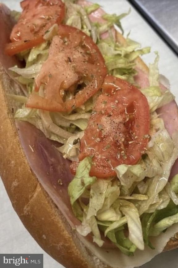 701 N QUEEN STREET (BUSINESS ONLY)