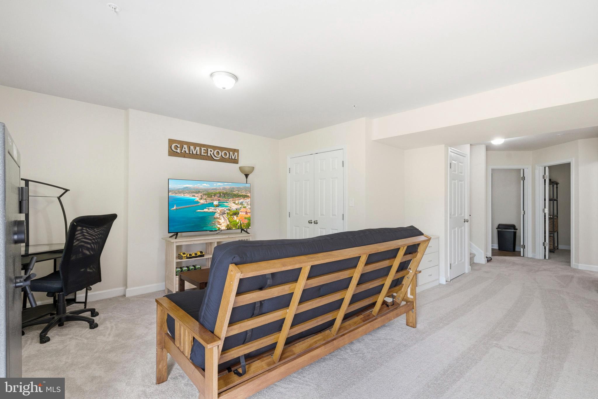 OAK TREE LANDING - Residential
