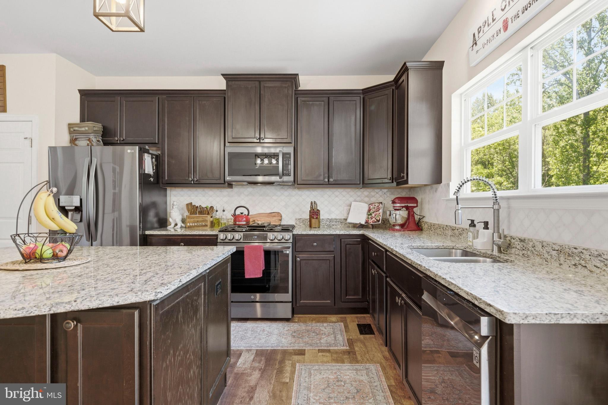 OAK TREE LANDING - Residential