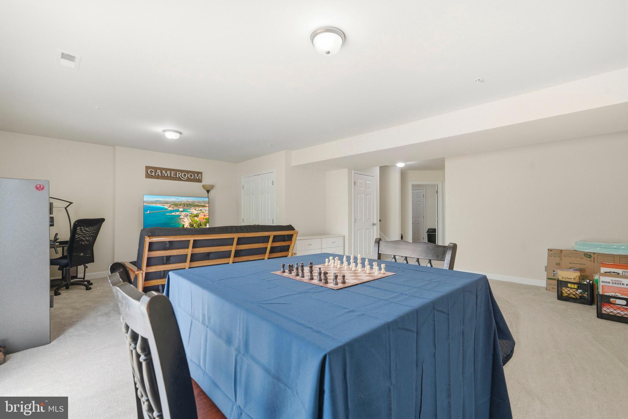 OAK TREE LANDING - Residential
