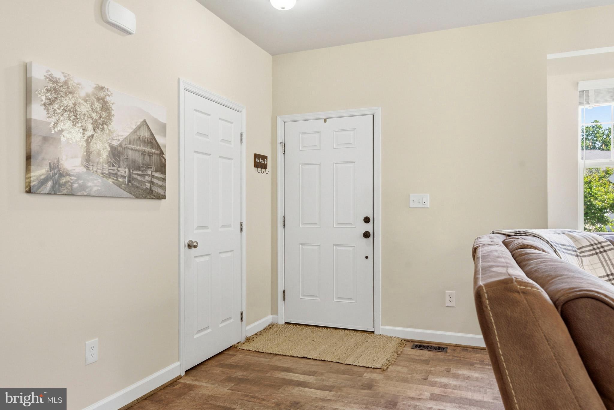 OAK TREE LANDING - Residential