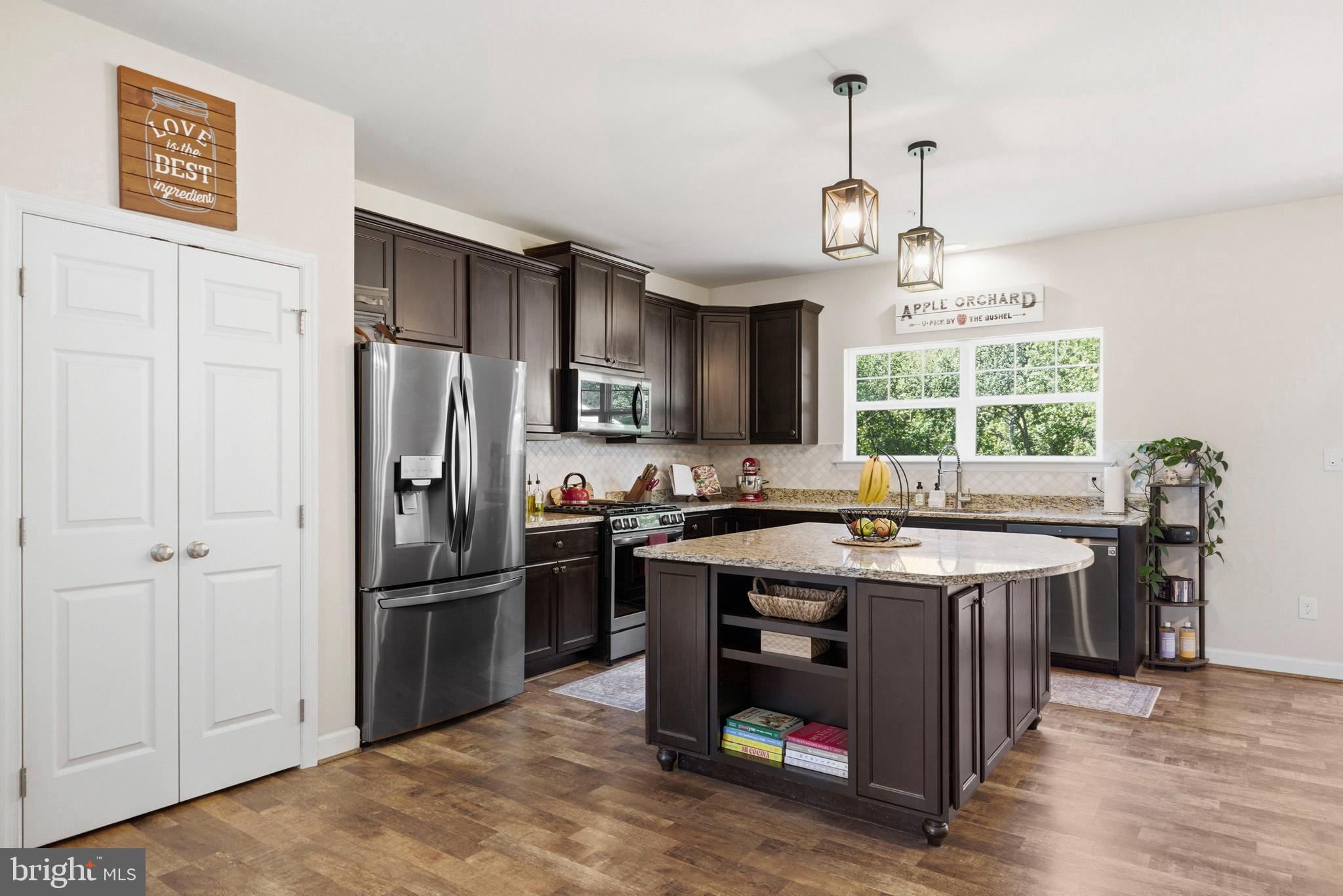 OAK TREE LANDING - Residential