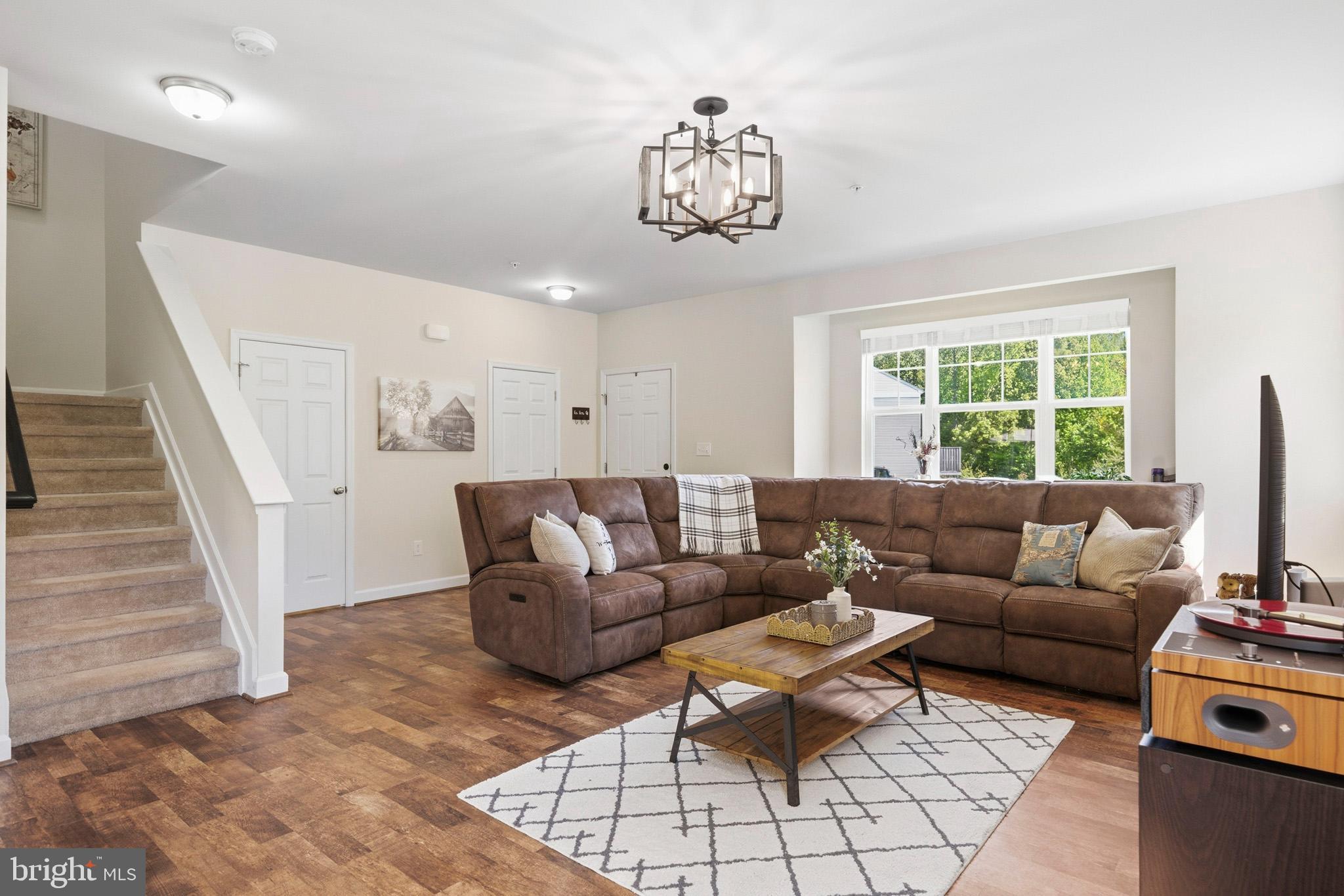 OAK TREE LANDING - Residential