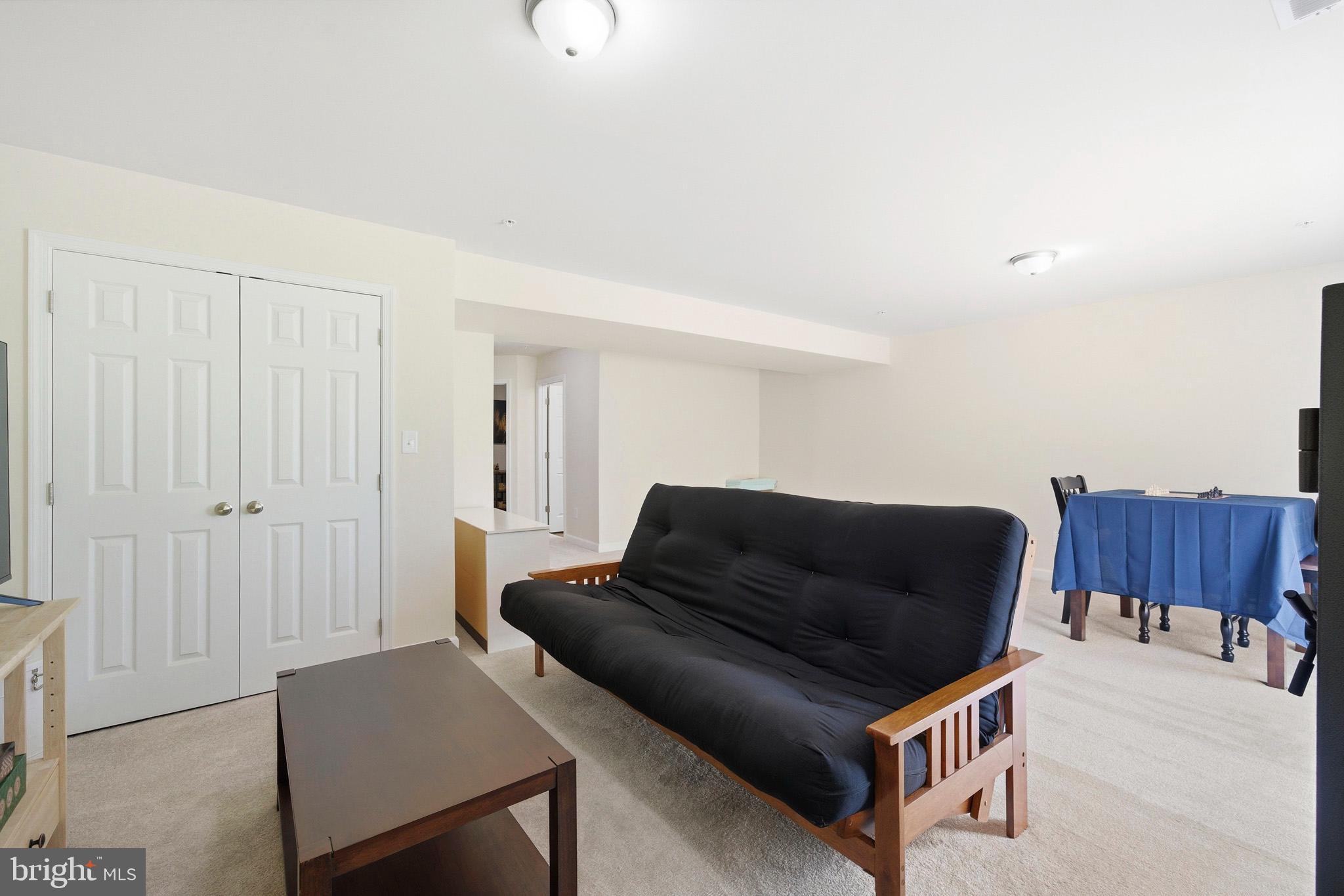 OAK TREE LANDING - Residential