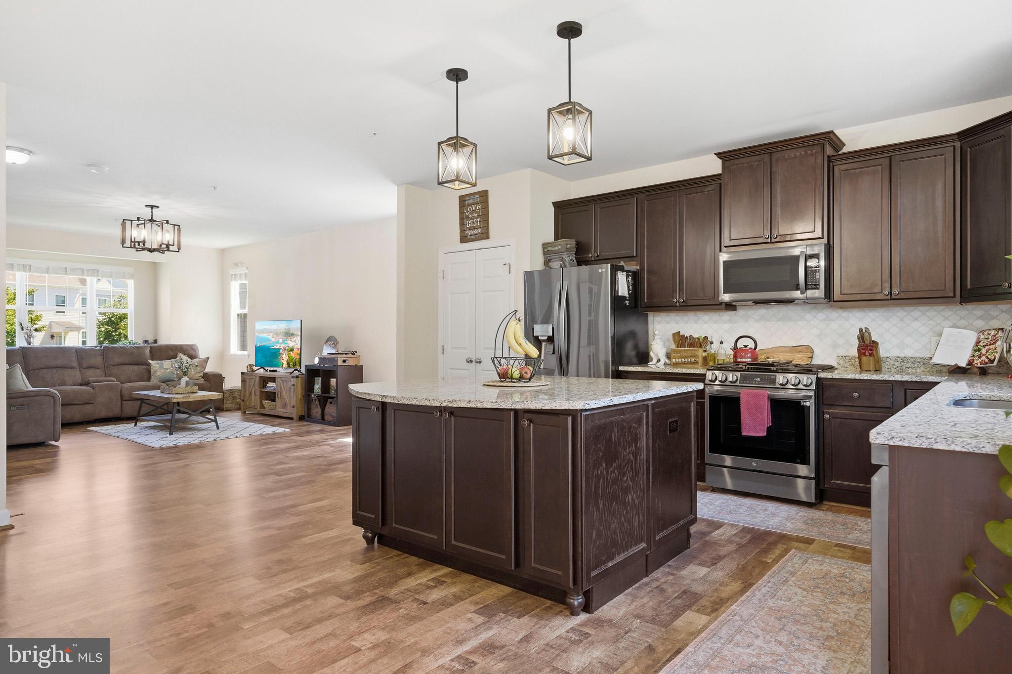 OAK TREE LANDING - Residential