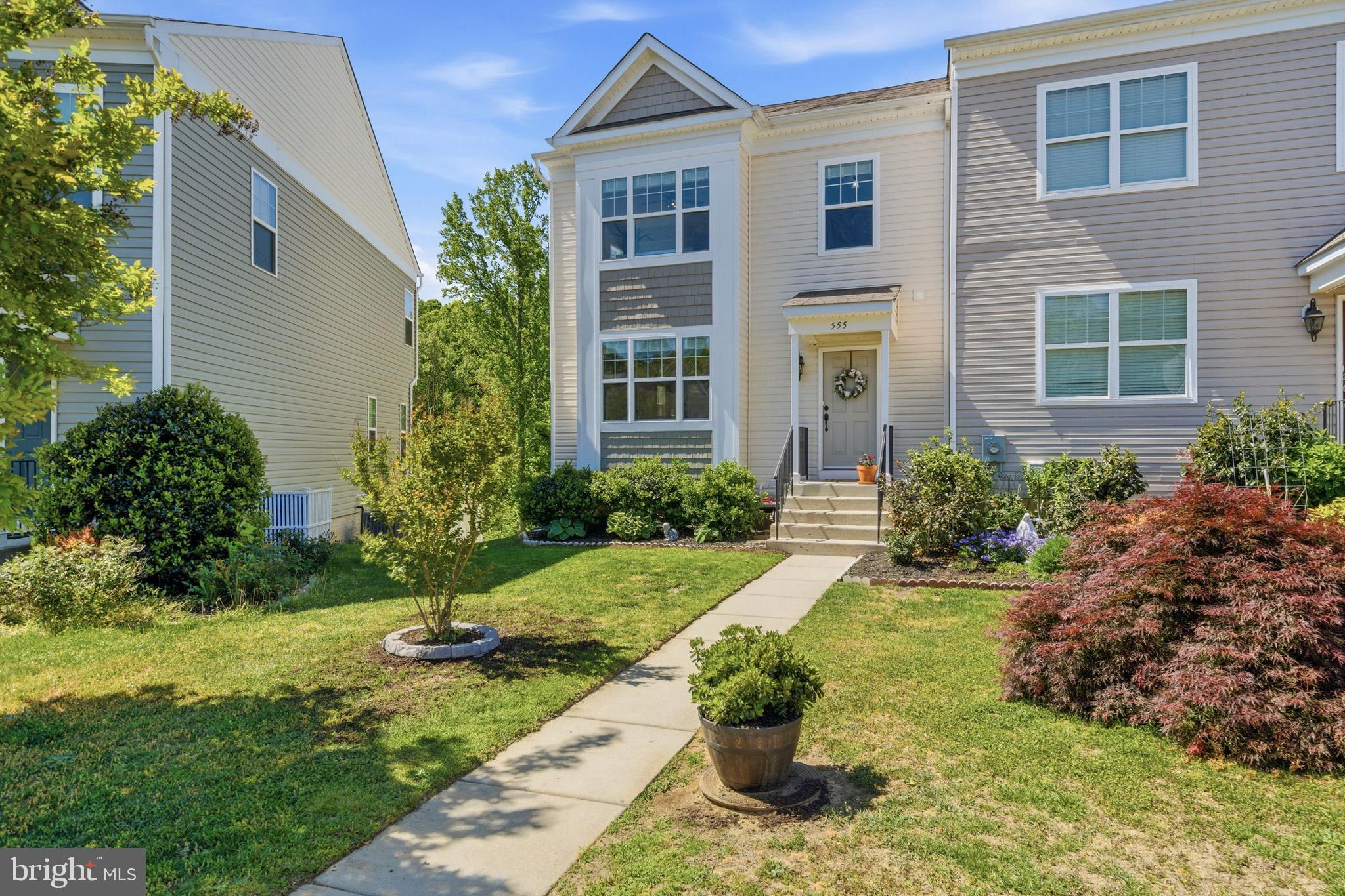 OAK TREE LANDING - Residential