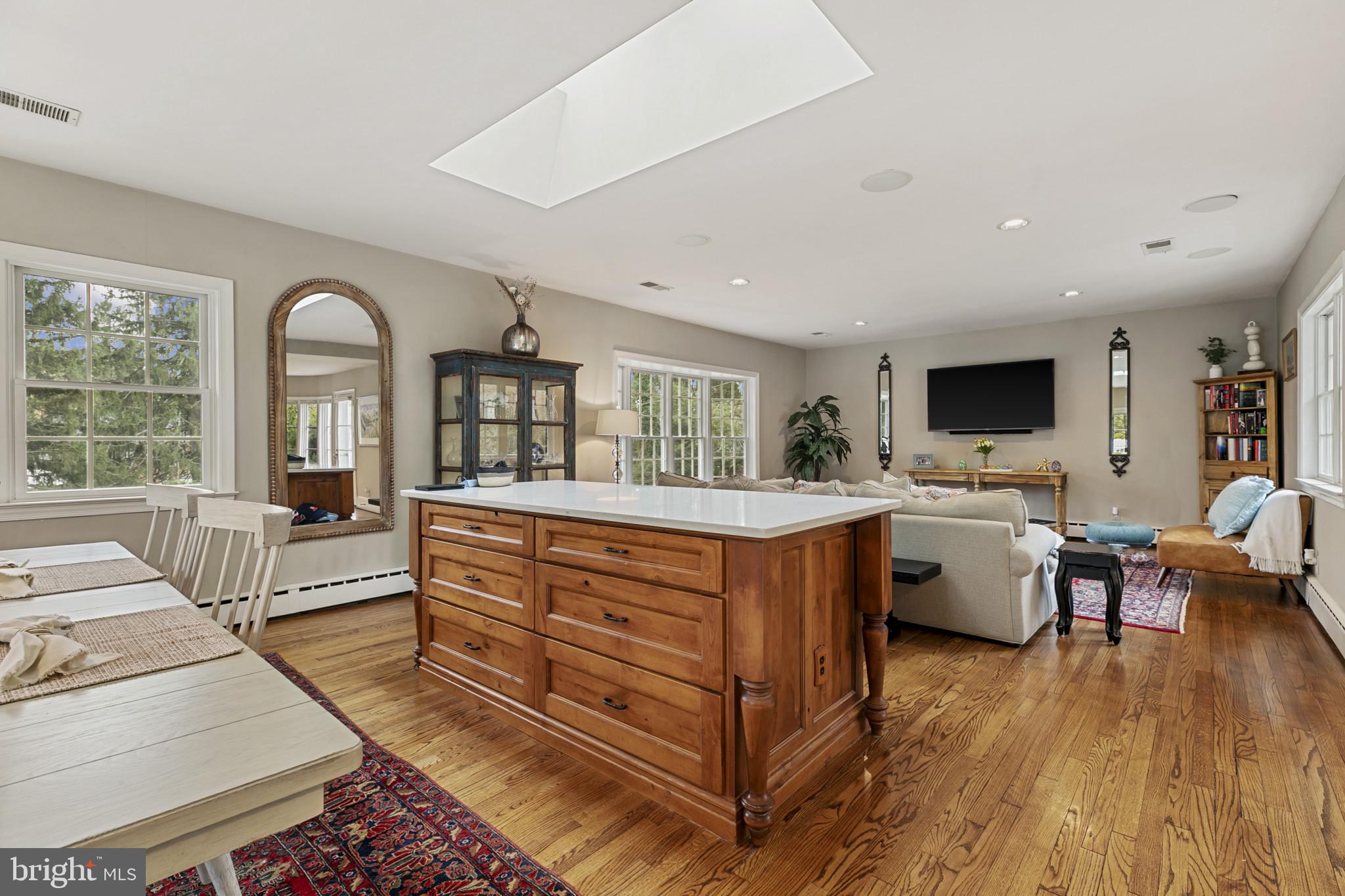 RUXTON - Residential