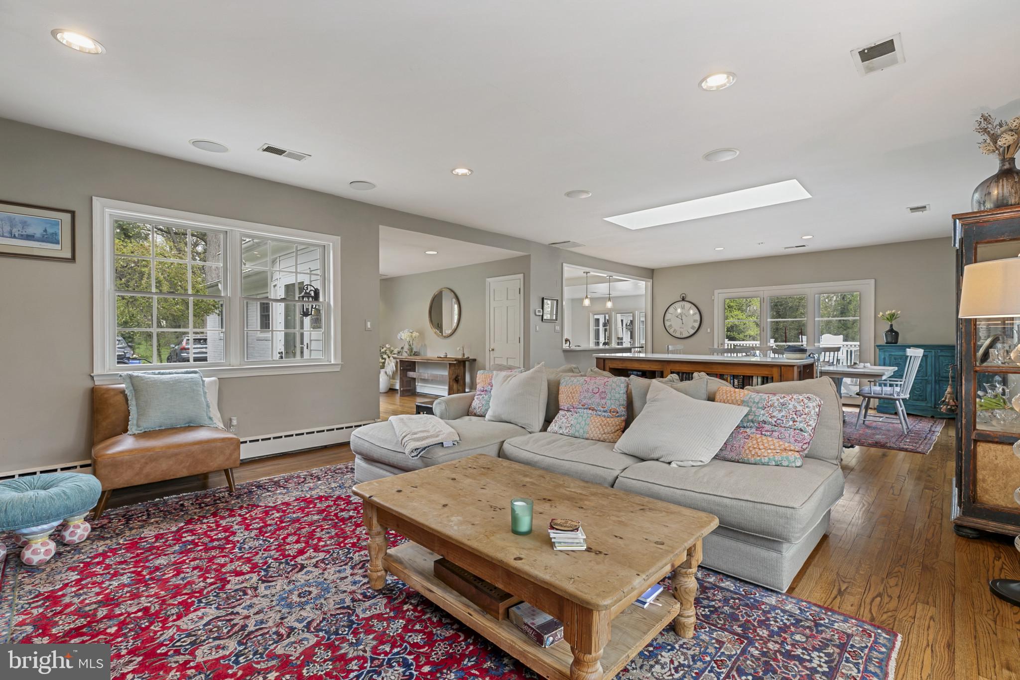 RUXTON - Residential