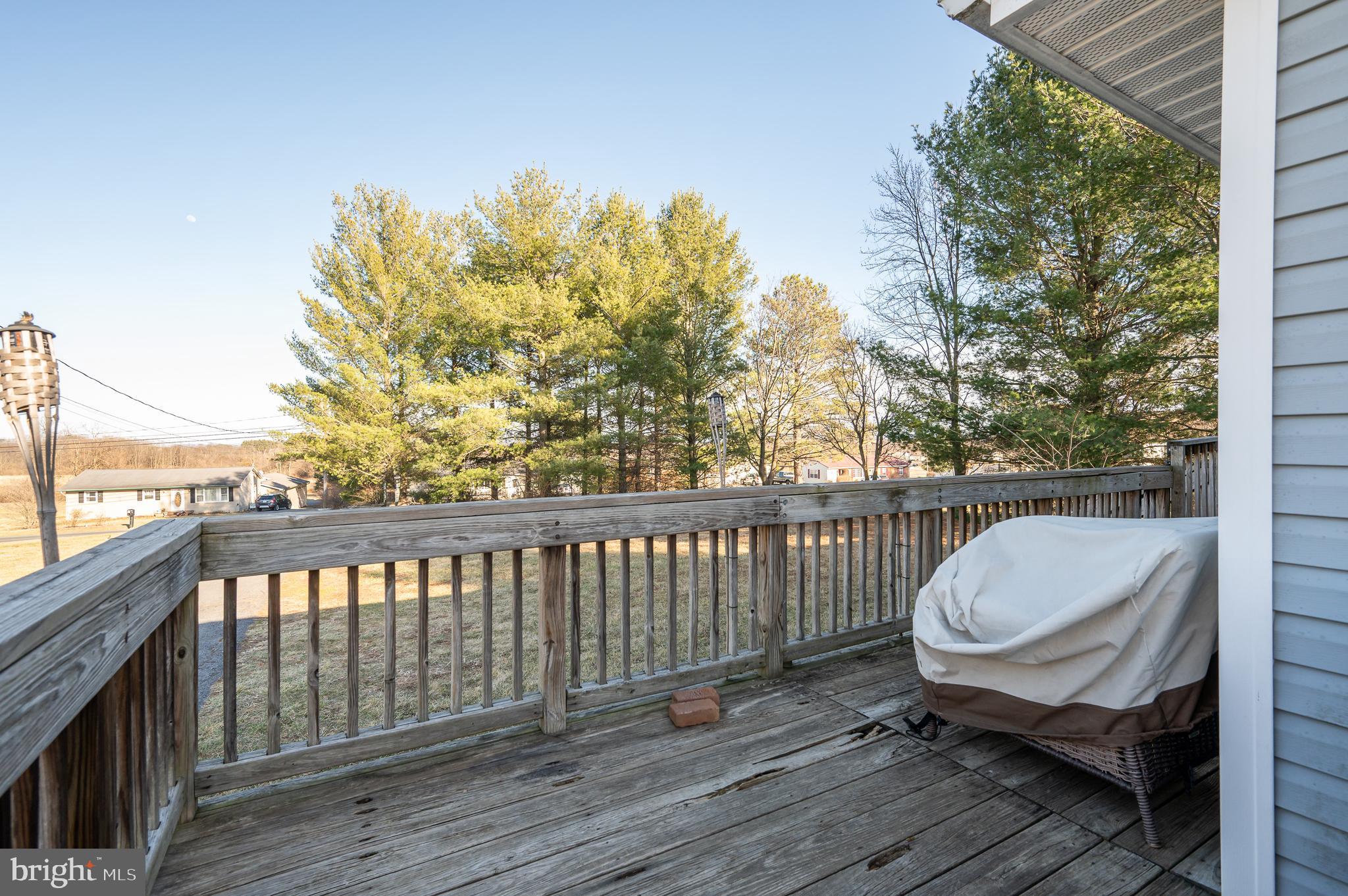 RUSSELL'S PARADISE - Residential