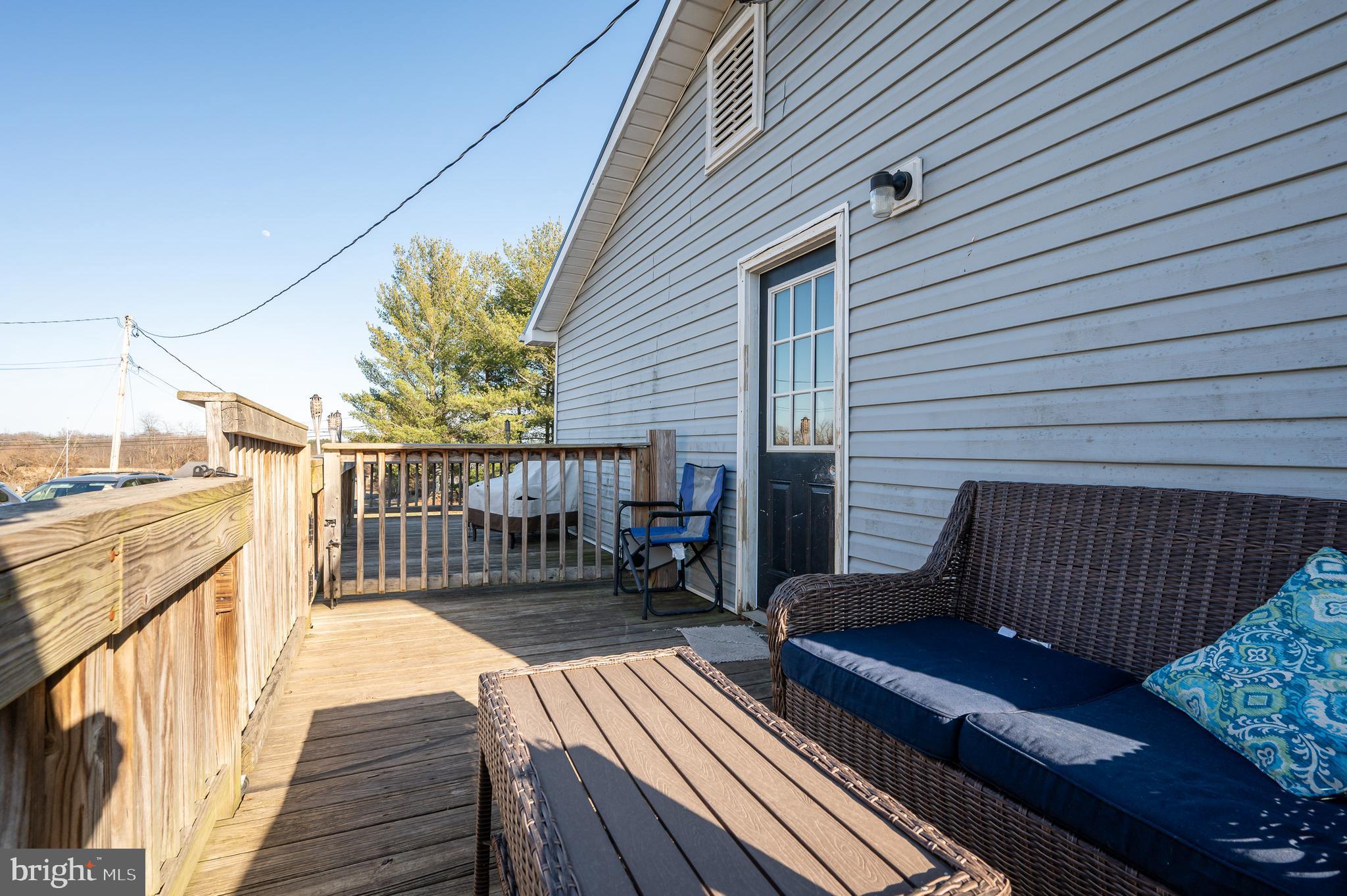 RUSSELL'S PARADISE - Residential